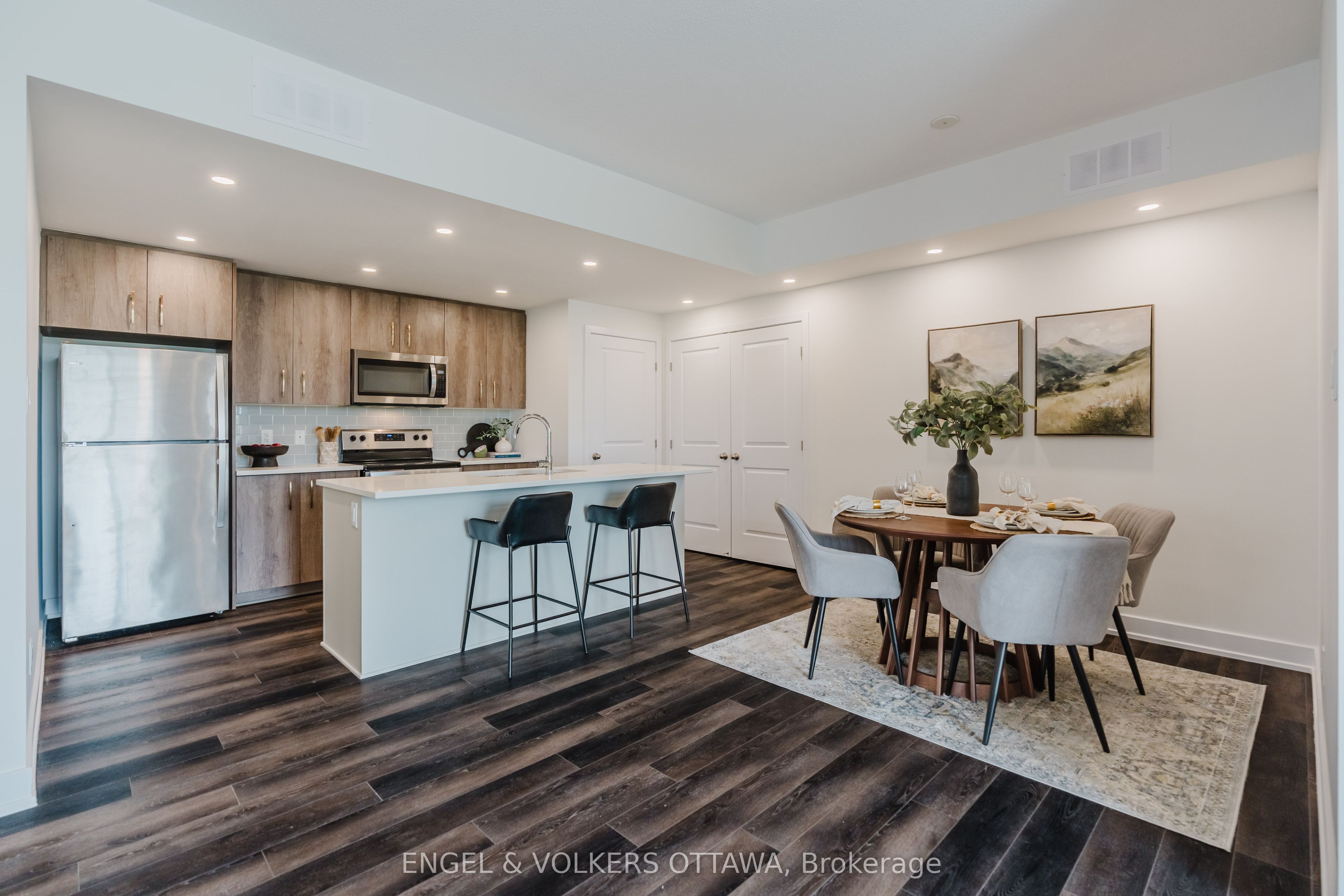 35 Overberg Way G, Kanata, ON K2S 0W1 photo 4