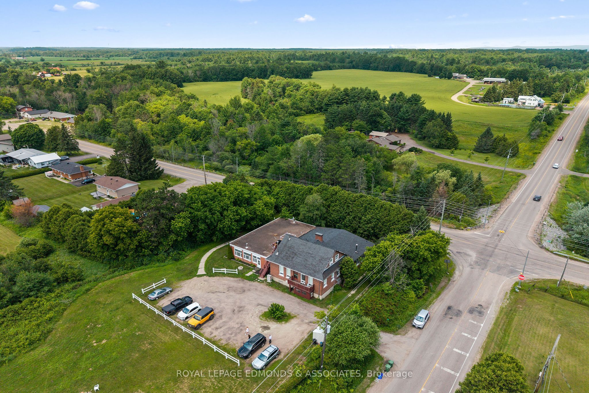 3399 B Line Road, Laurentian Valley, ON K8A 6W7