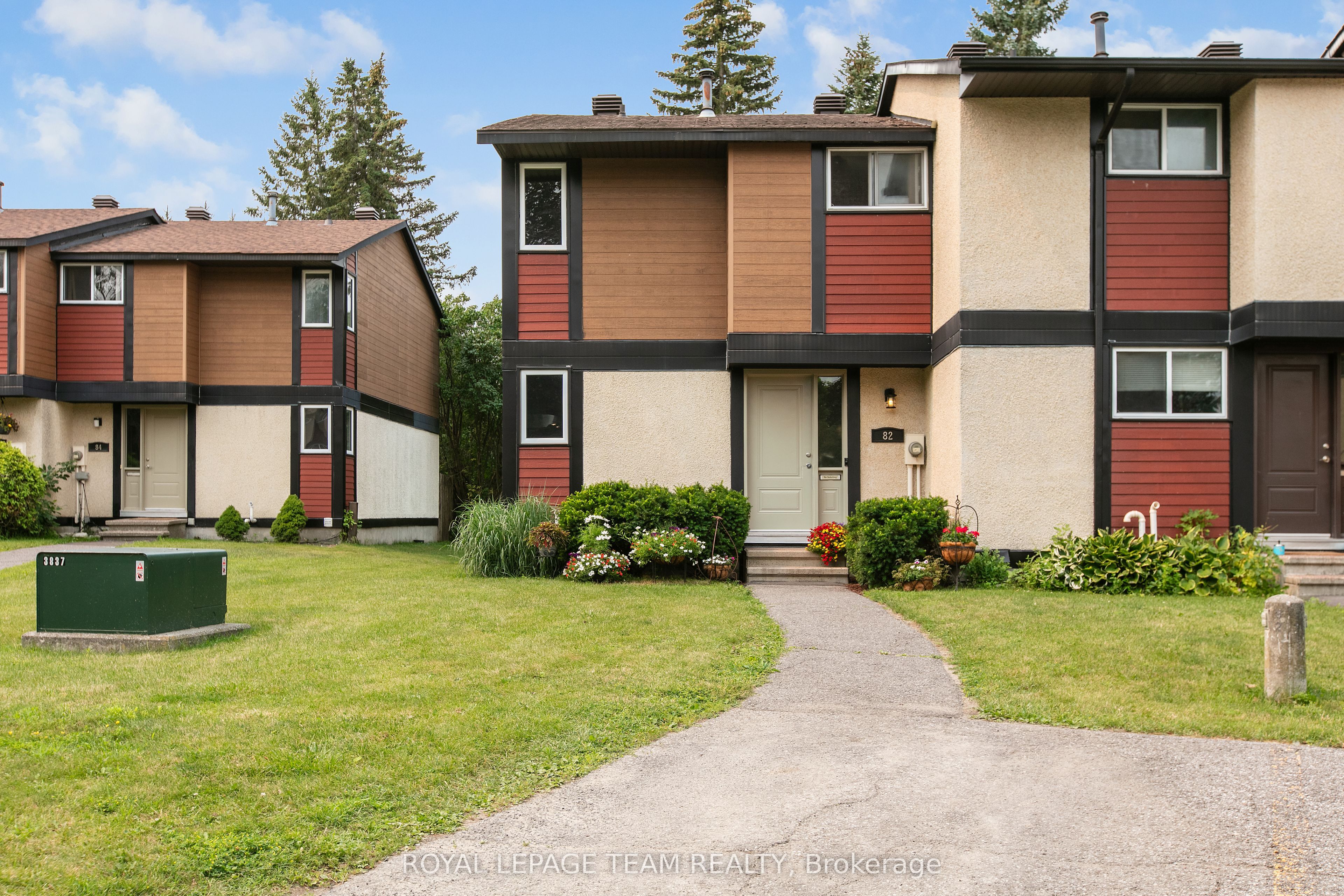 82 McClintock Way 68, Kanata, ON K2L 2A2