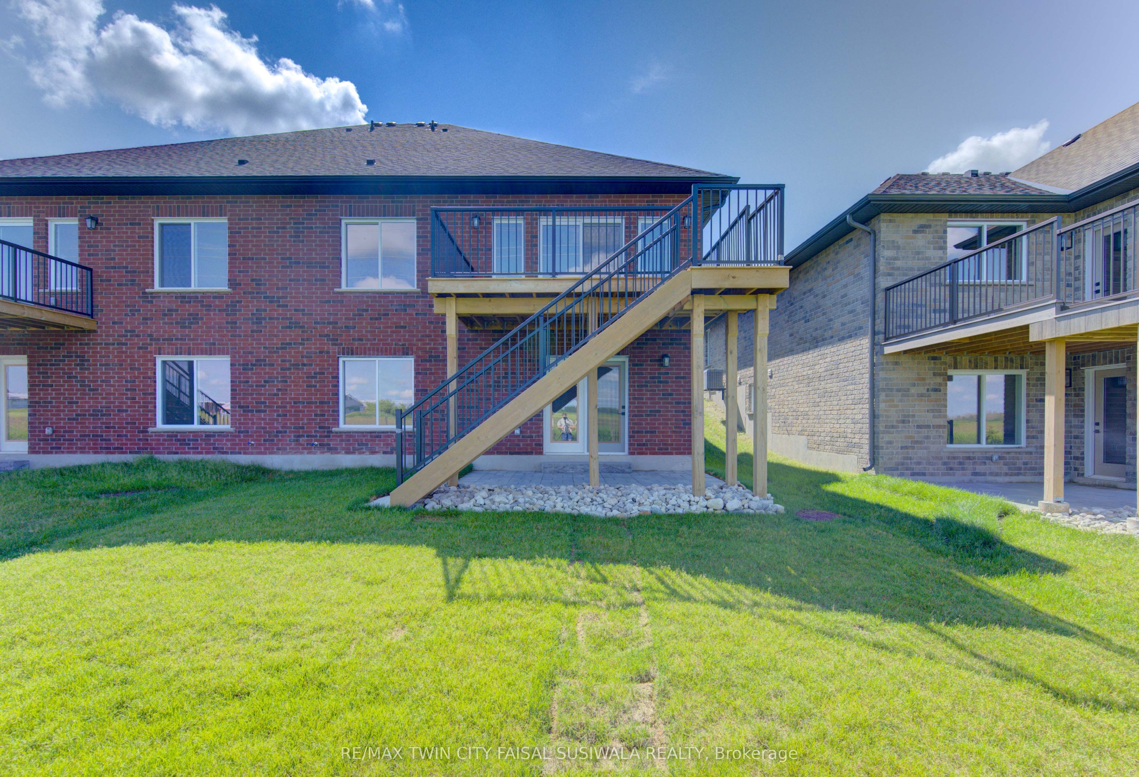108 Bedell Drive, Mapleton, ON N0G 1P0 photo 3