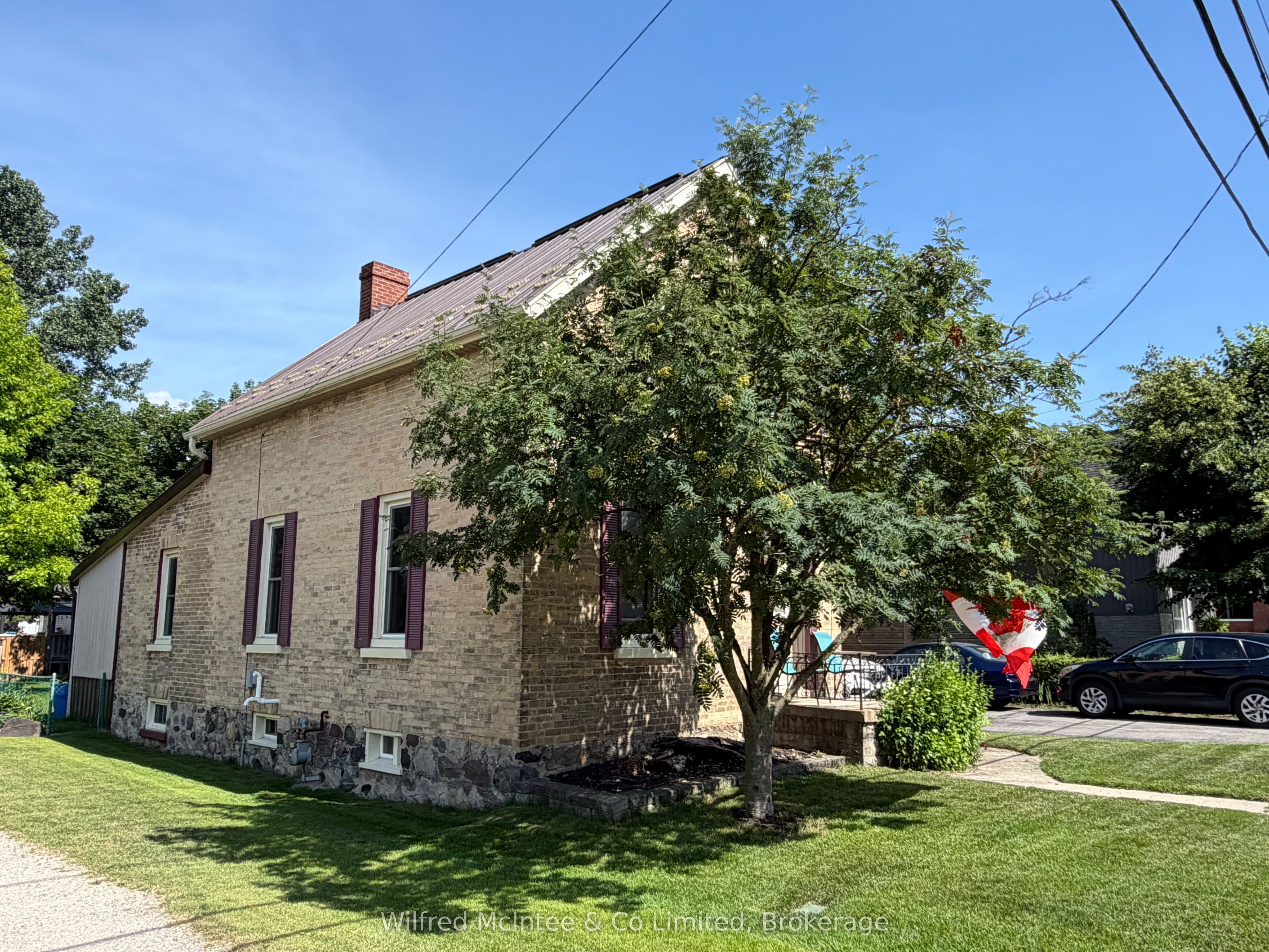 393 7th Avenue, Hanover, ON N4N 2J1 photo 3