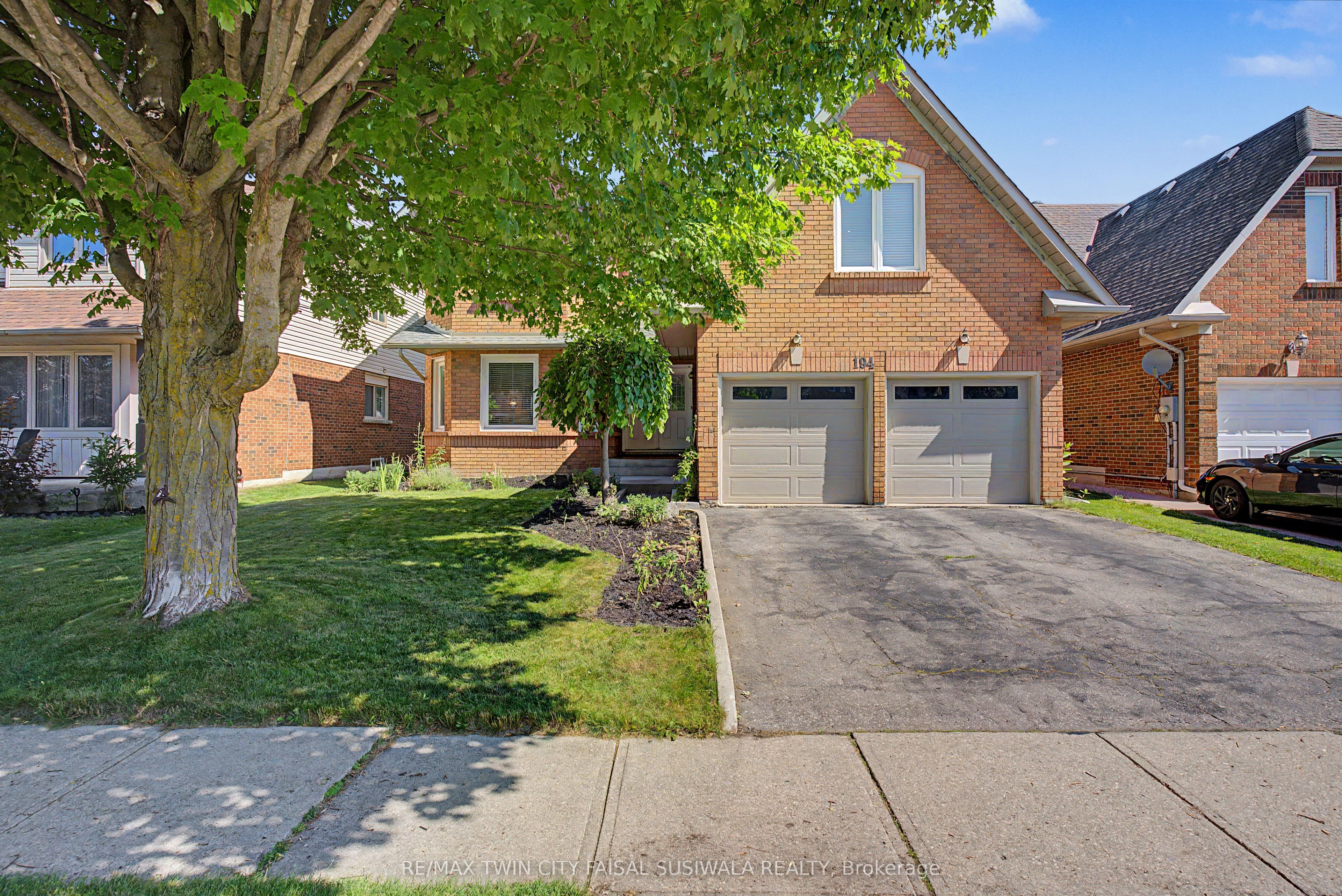 194 Glenvalley Drive, Cambridge, ON N1T 1R2