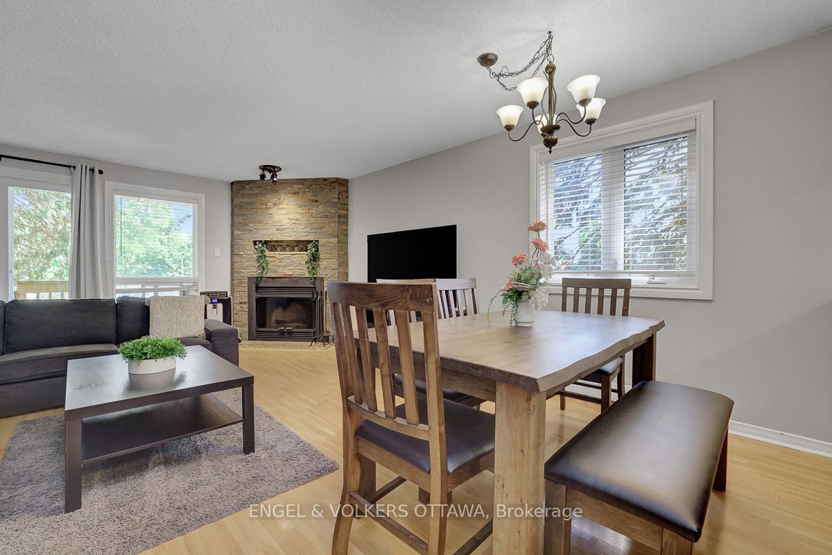 382 Briston Private 1, Hunt Club - South Keys and Area, ON K1G 5R2 photo 4
