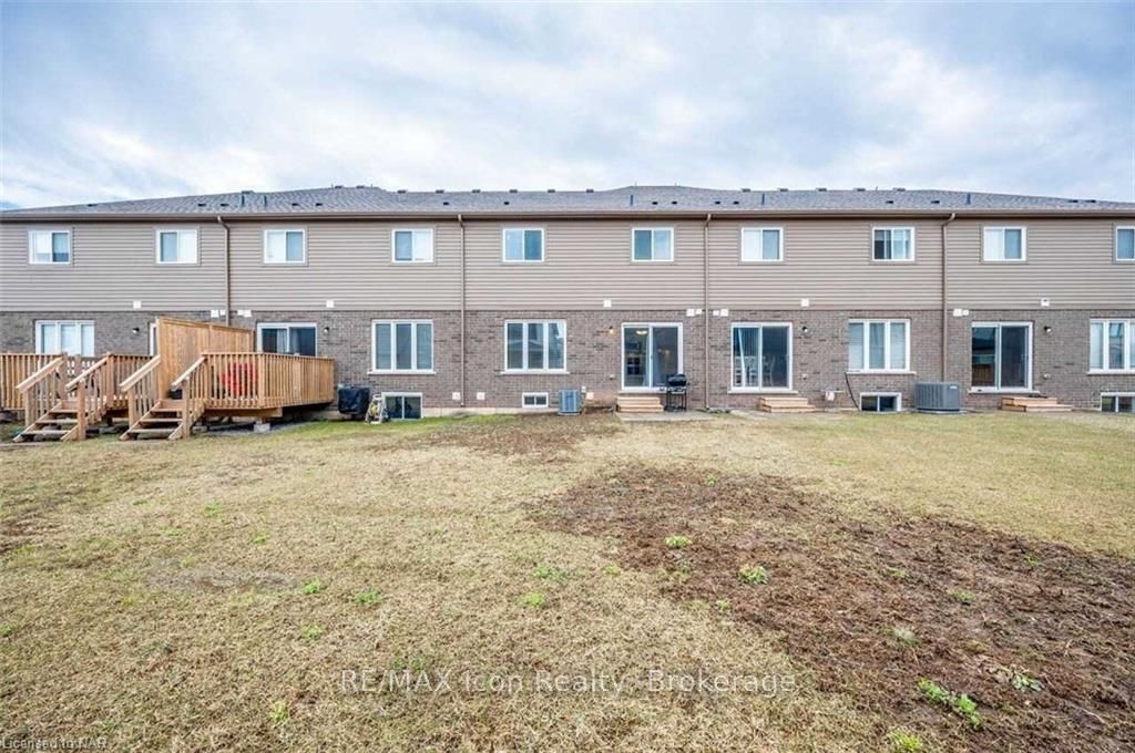 135 Acacia Avenue, Pelham, ON L0S 1E6 photo 2