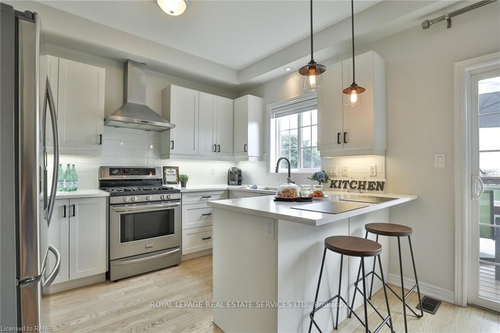 155 Truedell Circle, Hamilton, ON L0R 2H9 photo 3