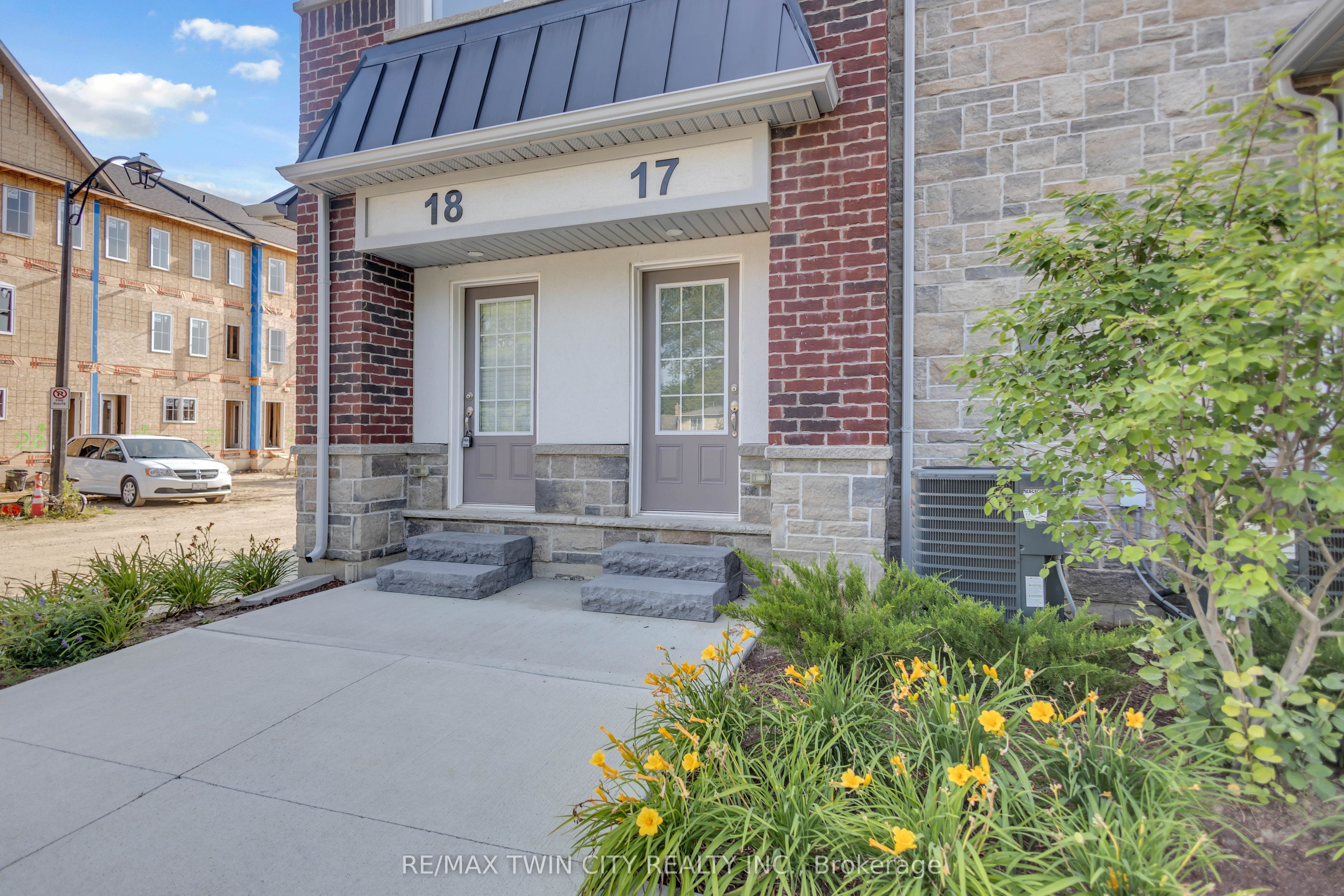 677 Park Road N 17, Brantford, ON N3R 0C2 photo 5