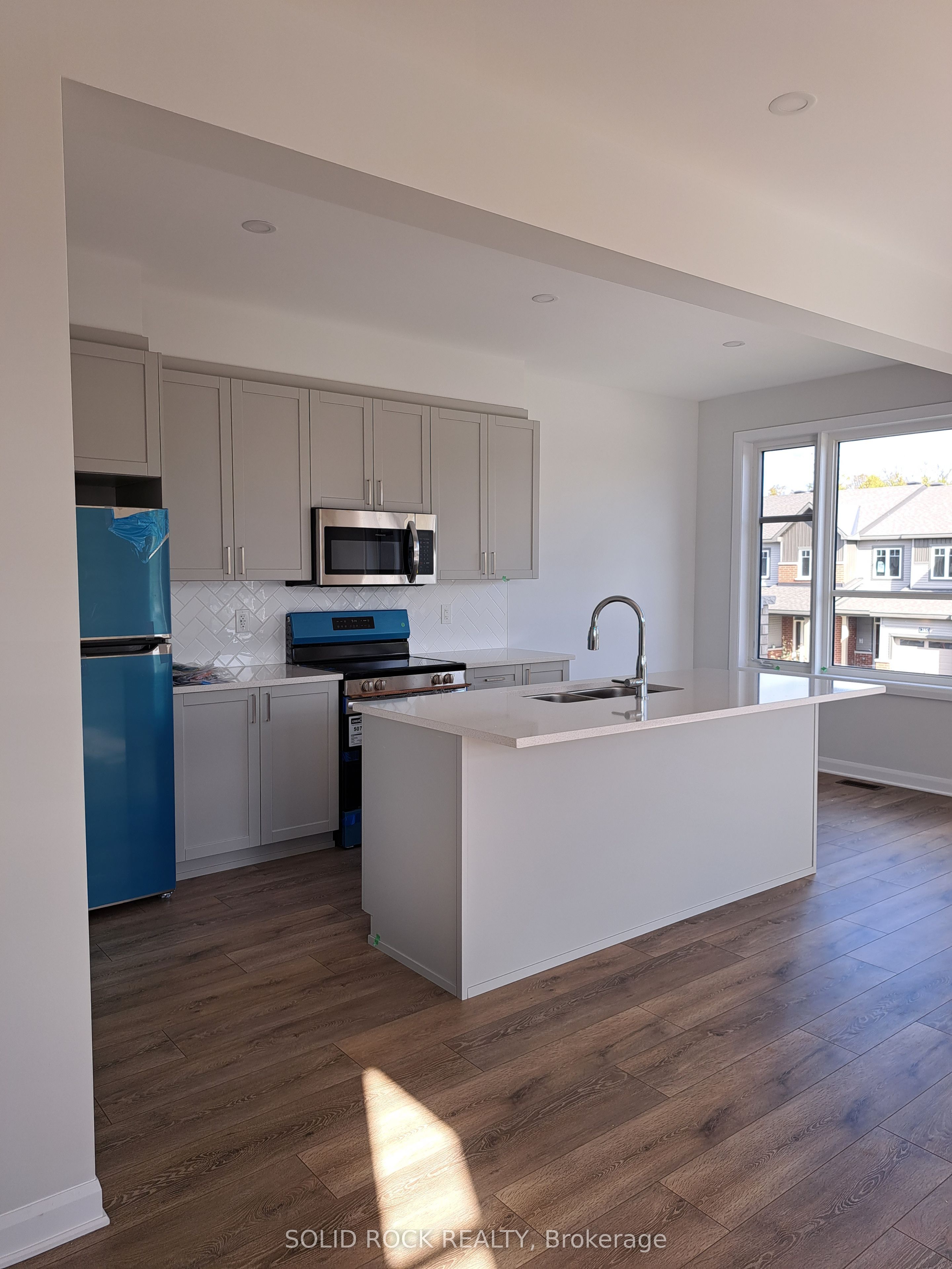 288 Elsie Macgill Walk, Kanata, ON K2W 0L2 photo 5