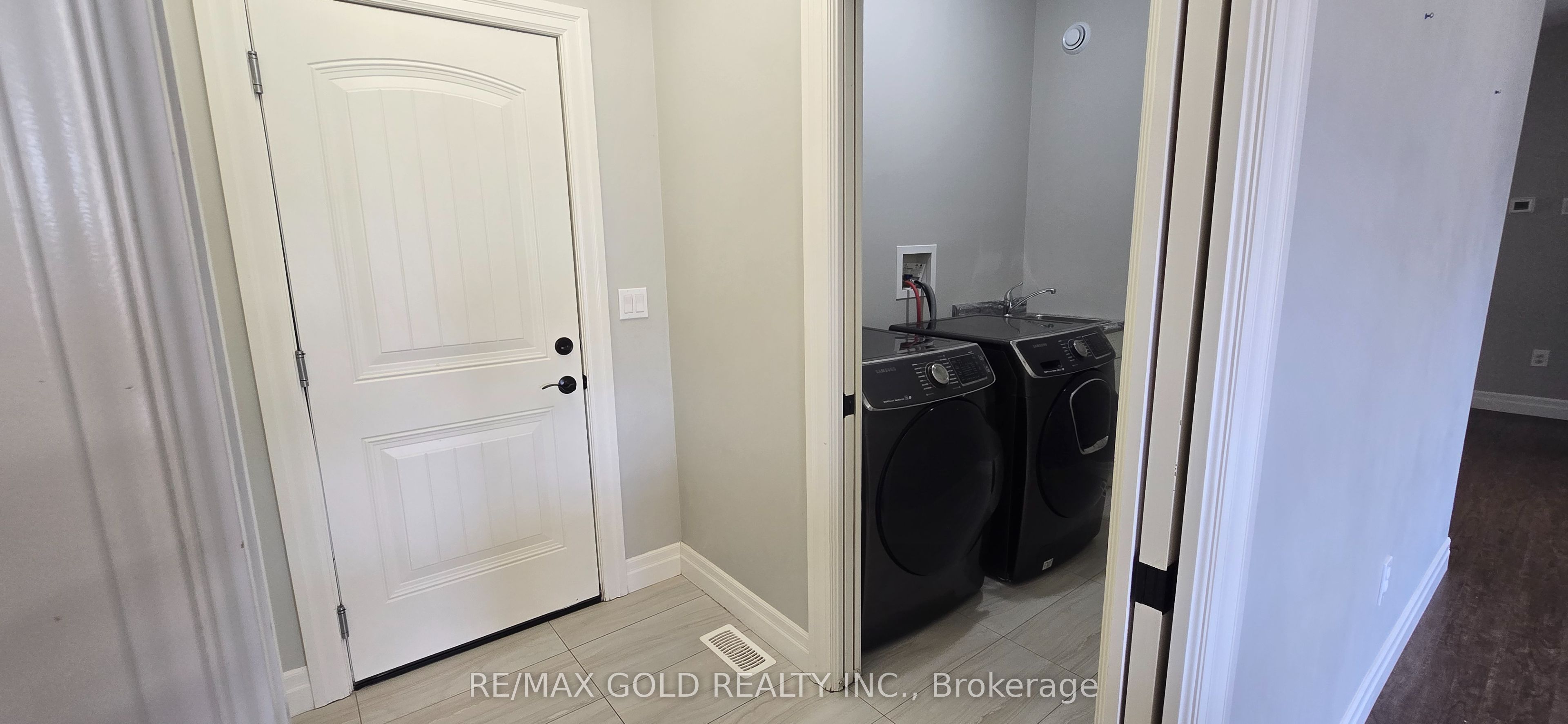 52 Ambrosia Terrace, Quinte West, ON K8V 0G6 photo 5
