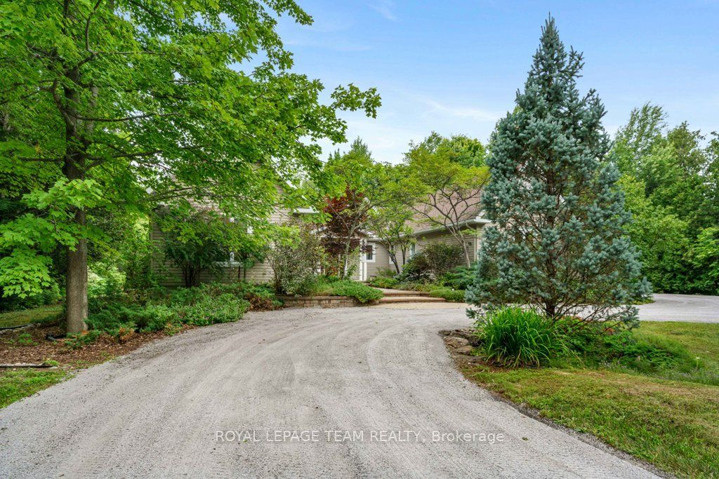 6485 Waddion Drive, Greely - Metcalfe - Osgoode - Vernon and Area, ON K4P 1E7 photo 3