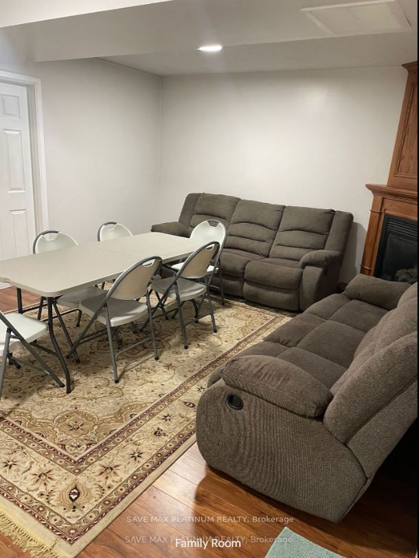 24 Limerick Lane, Brantford, ON N3T 6L3 photo 4