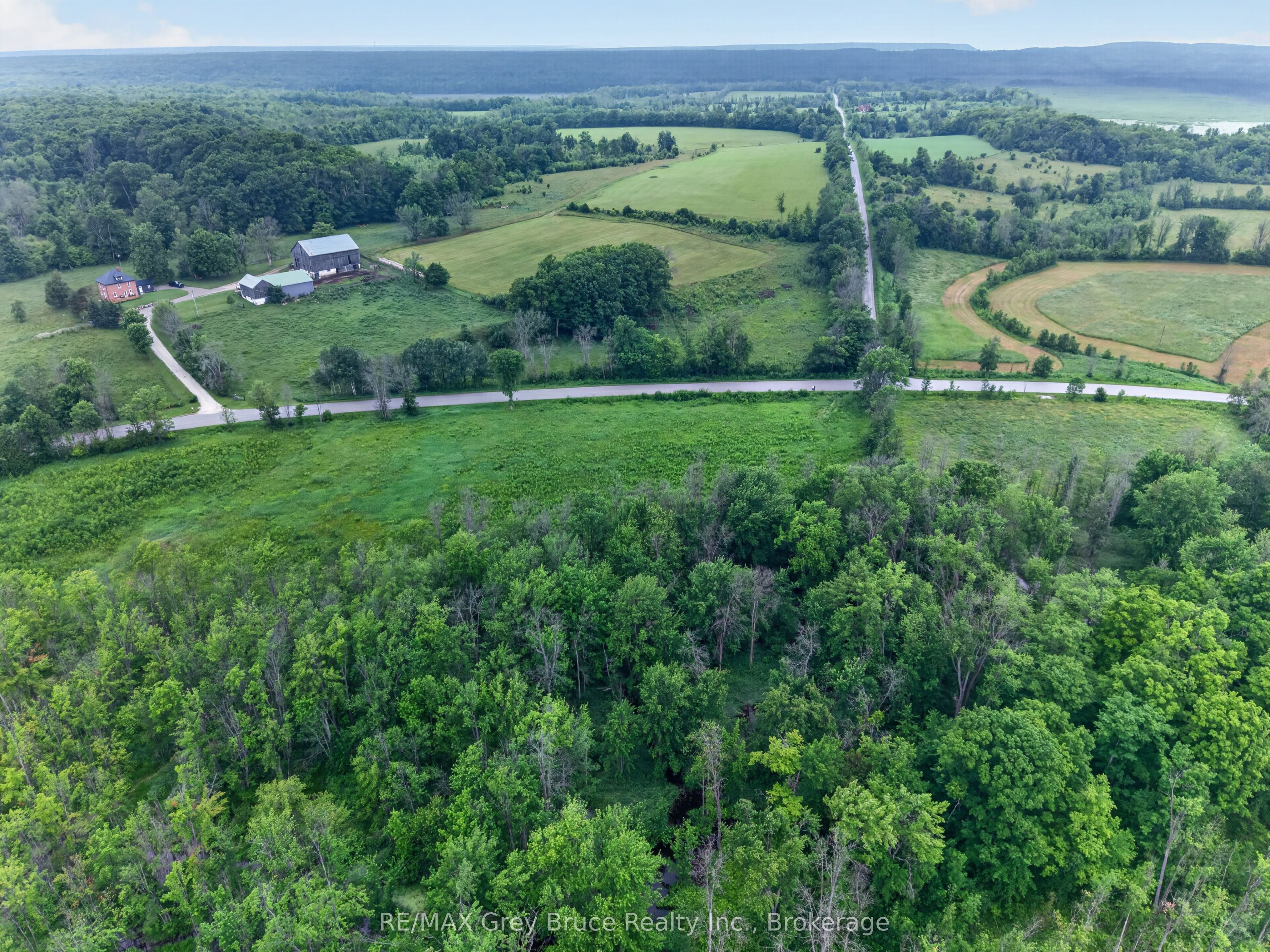 403211 CONCESSION RD 20, GEORGIAN BLUFFS Concession, Georgian Bluffs, ON N0H 1S0 photo 4