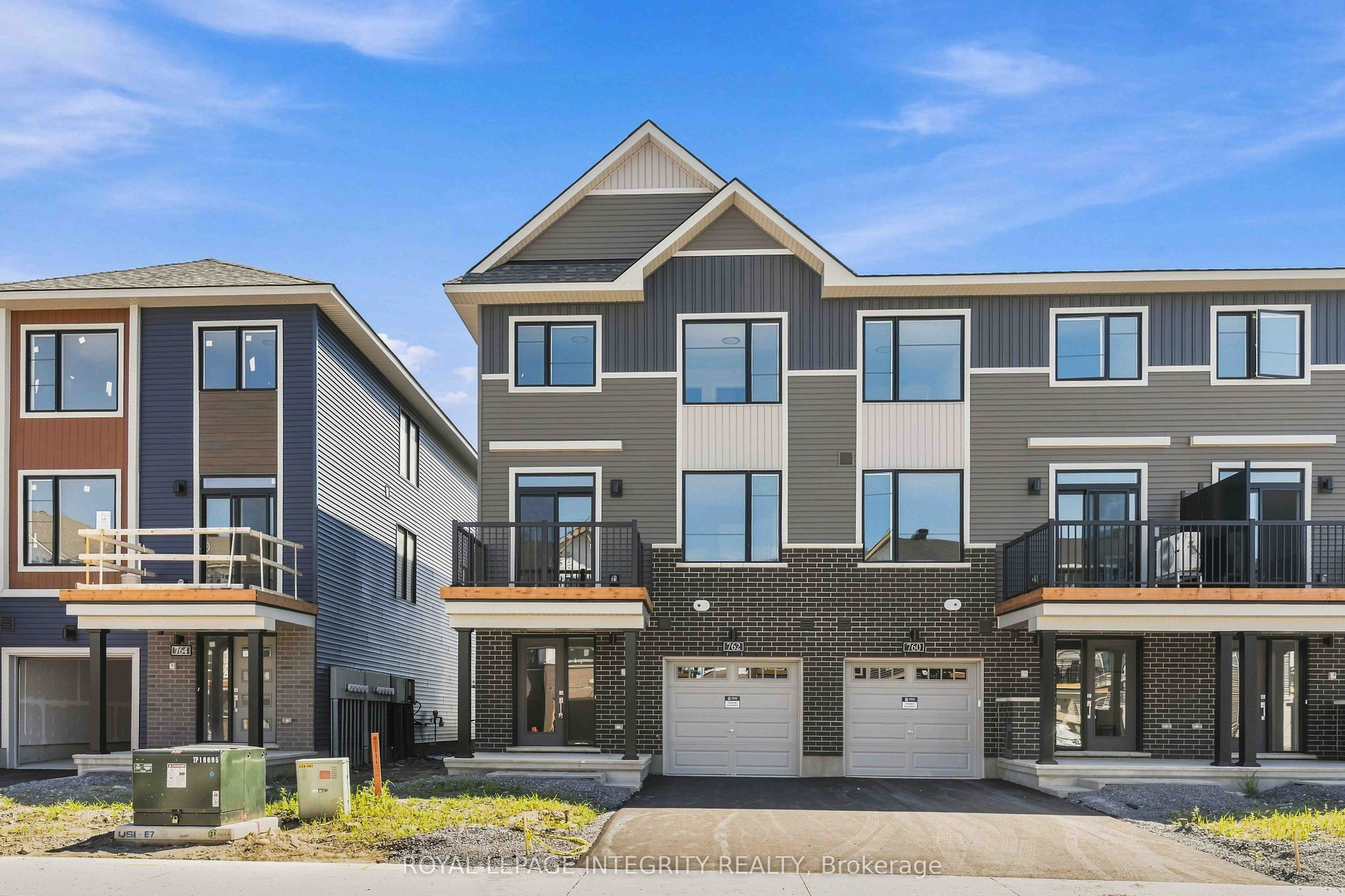 762 Tadpole Crescent, Barrhaven, ON K2J 7M9