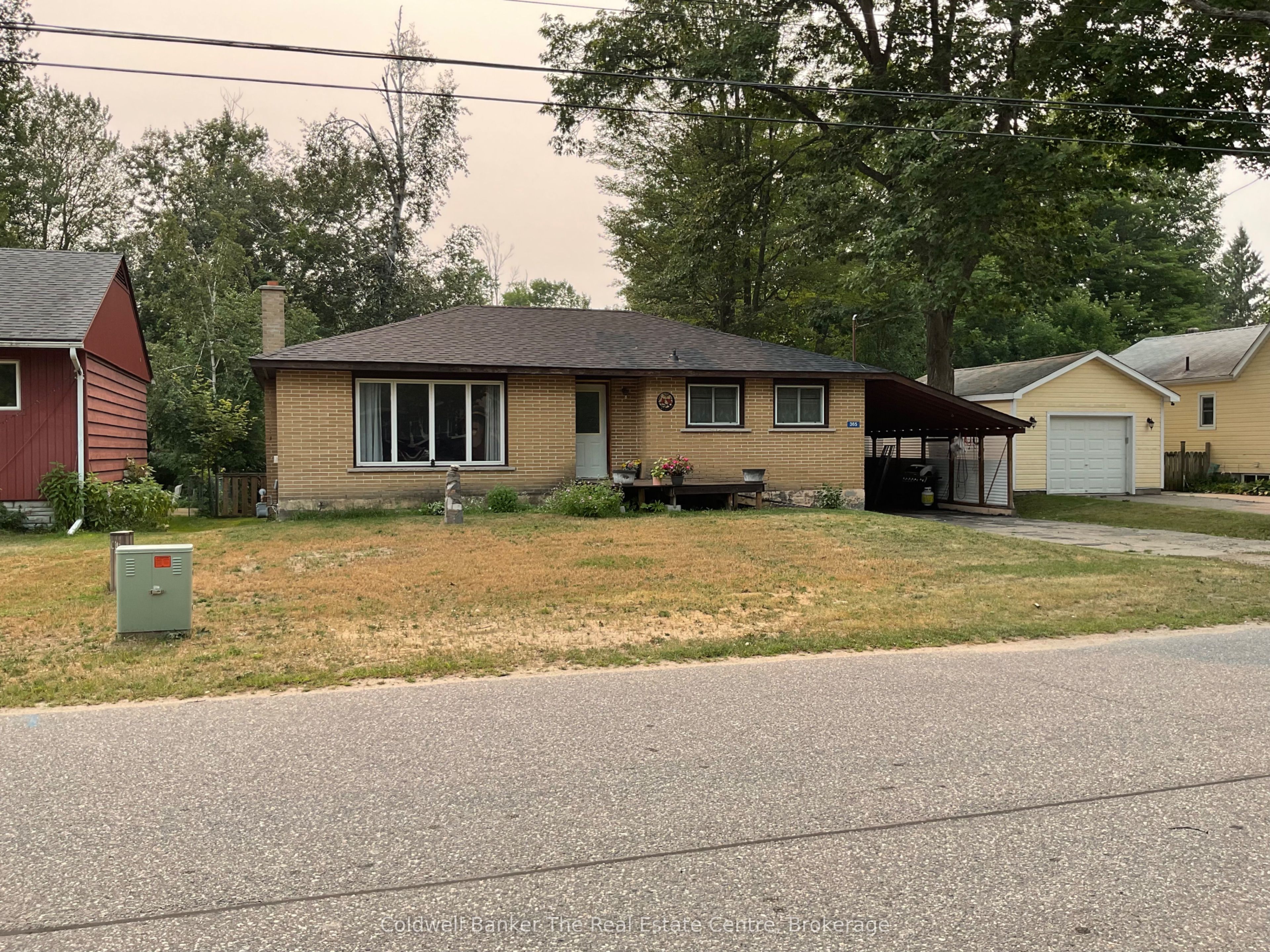 365 Pinegrove Street, Gravenhurst, ON P1P 1L6 photo 3