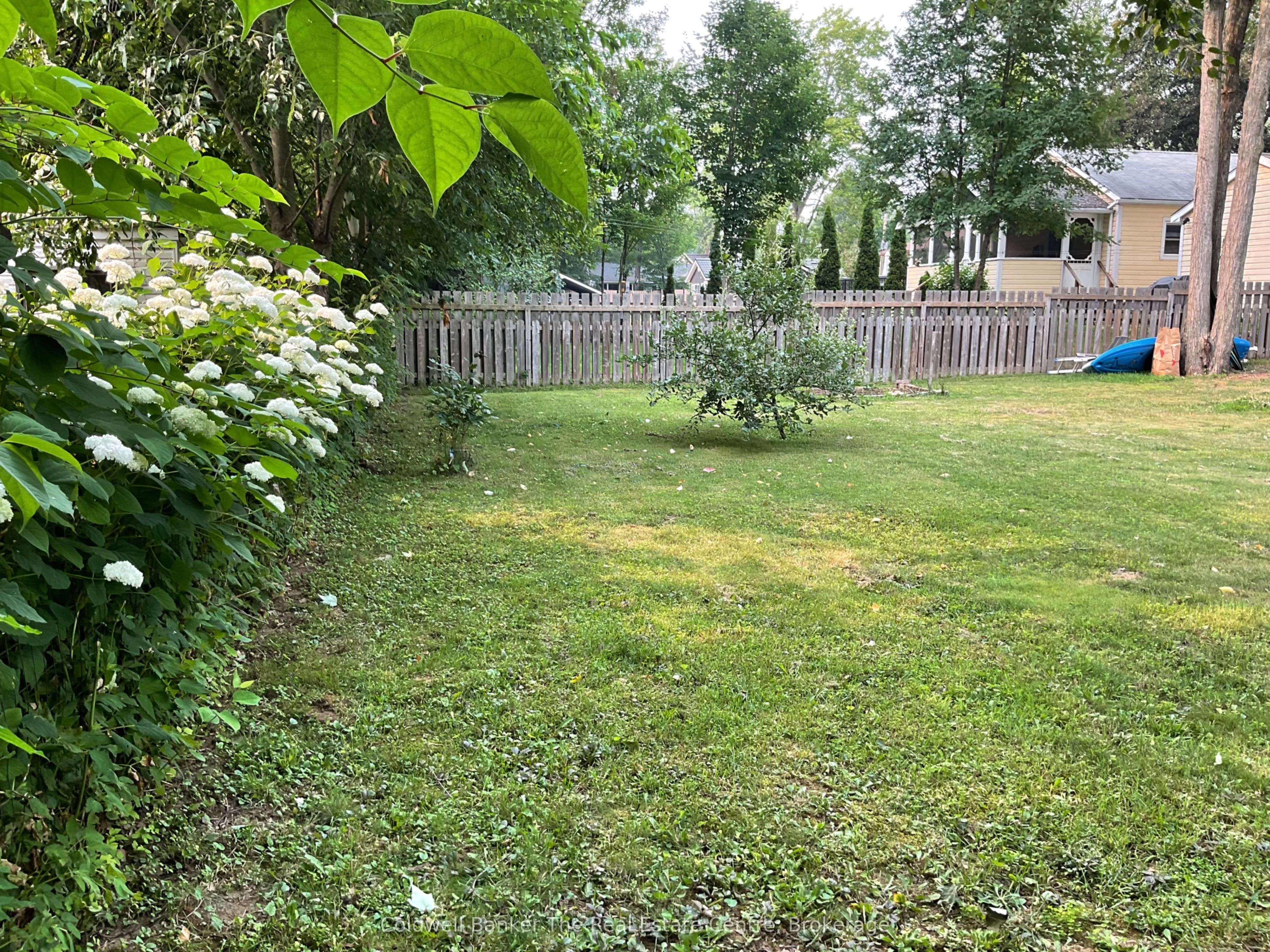 365 Pinegrove Street, Gravenhurst, ON P1P 1L6 photo 5