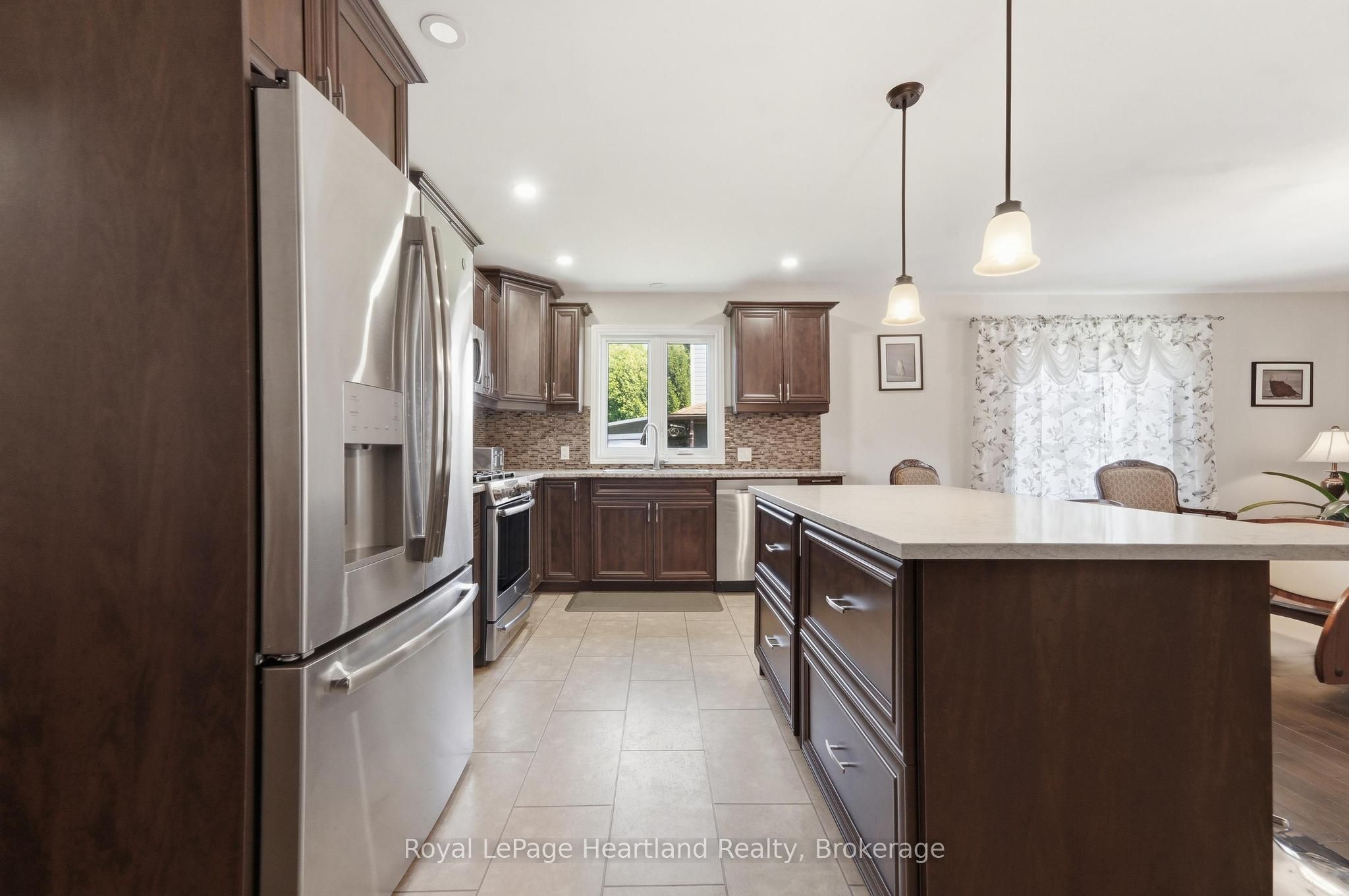 62 Victoria Boulevard, Huron East, ON N0M 1L0 photo 4
