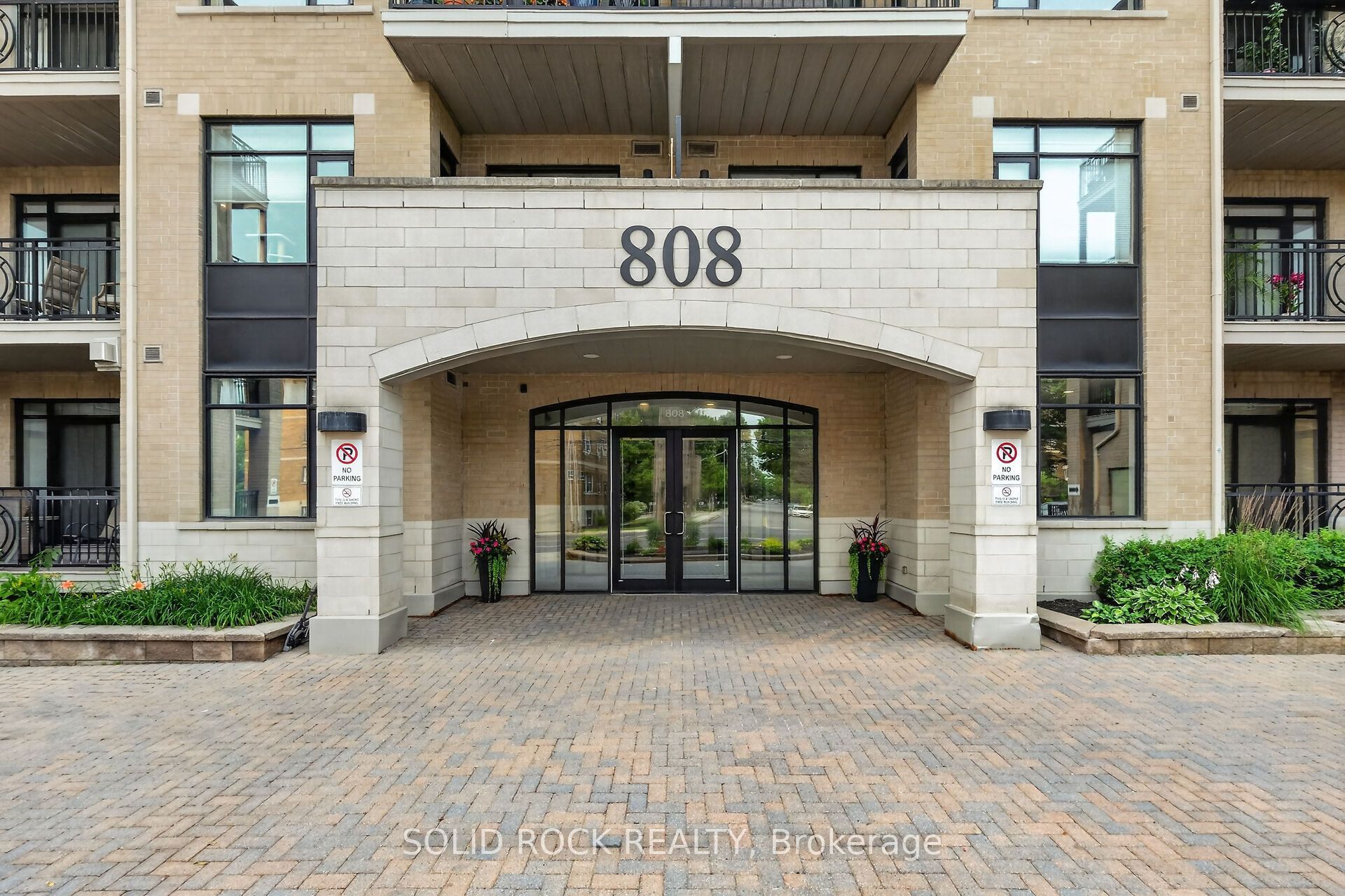 808 Bronson Avenue PH18, Dows Lake - Civic Hospital and Area, ON K1S 5A4 photo 2