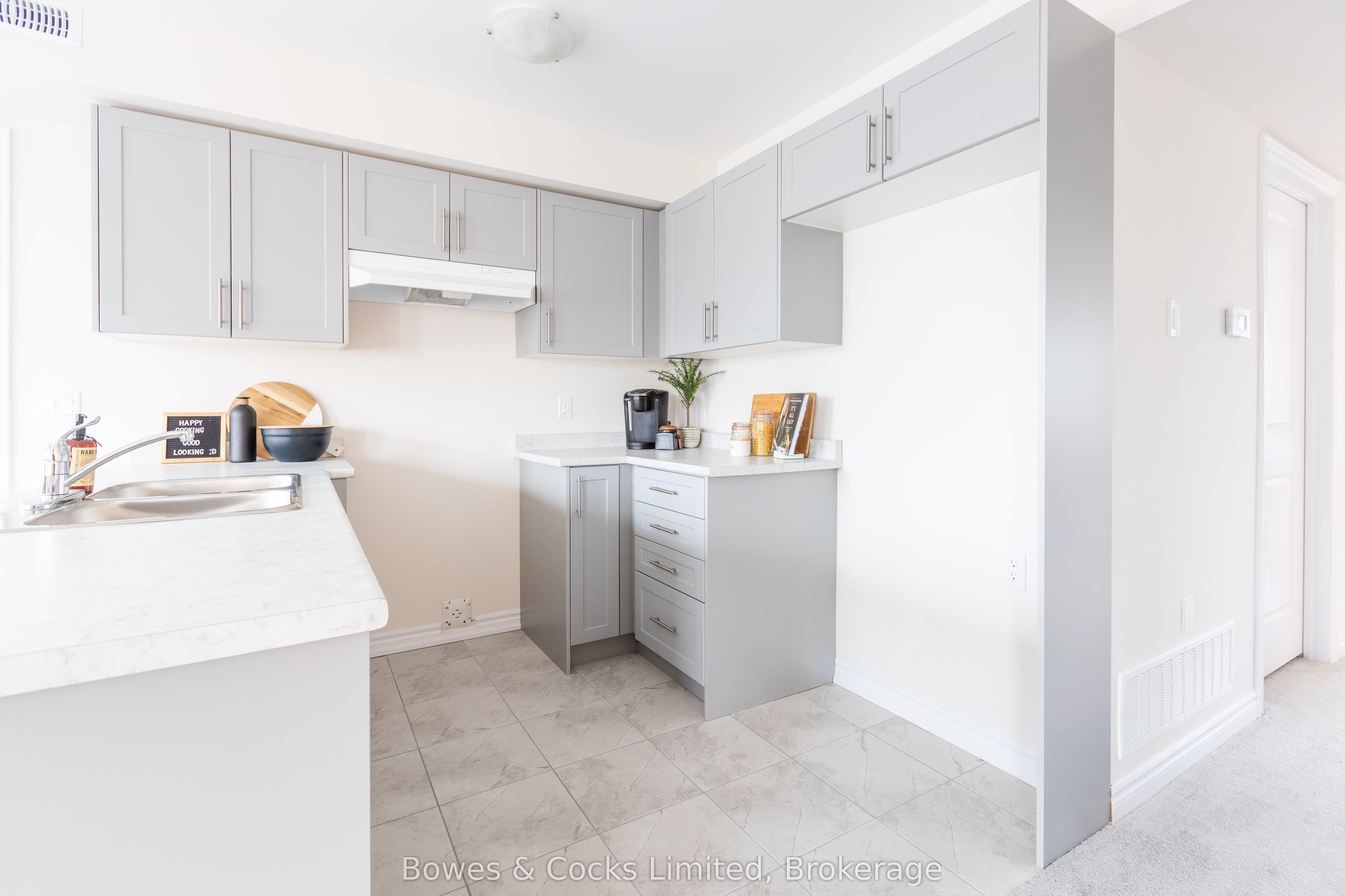 48 Maple Avenue 201, Asphodel-Norwood, ON K0L 2V0 photo 4
