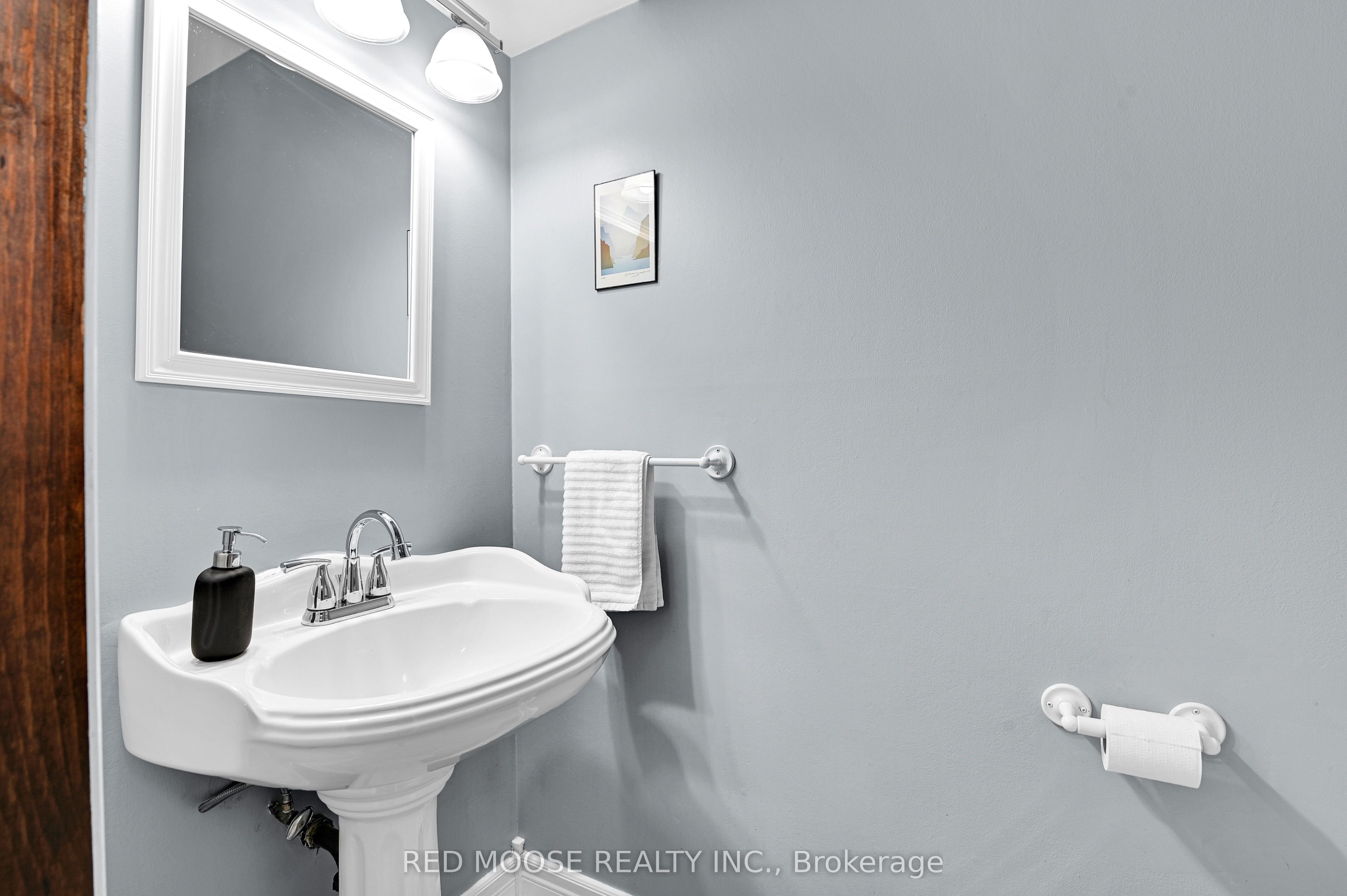 67 Valewood Crescent, Blackburn Hamlet, ON K1B 4G1 photo 4