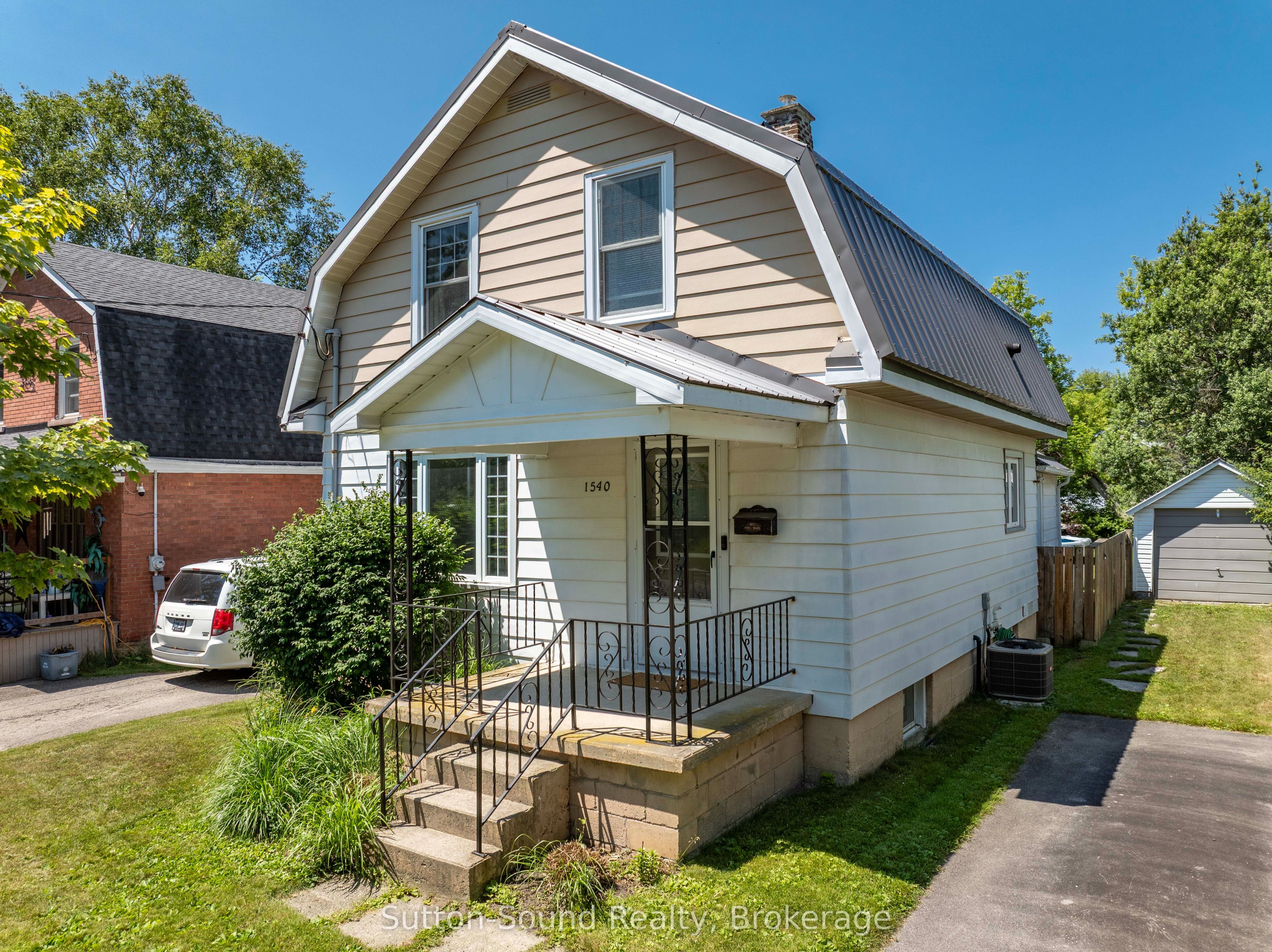 1540 5th Avenue W, Owen Sound, ON N4K 5B5 photo 2