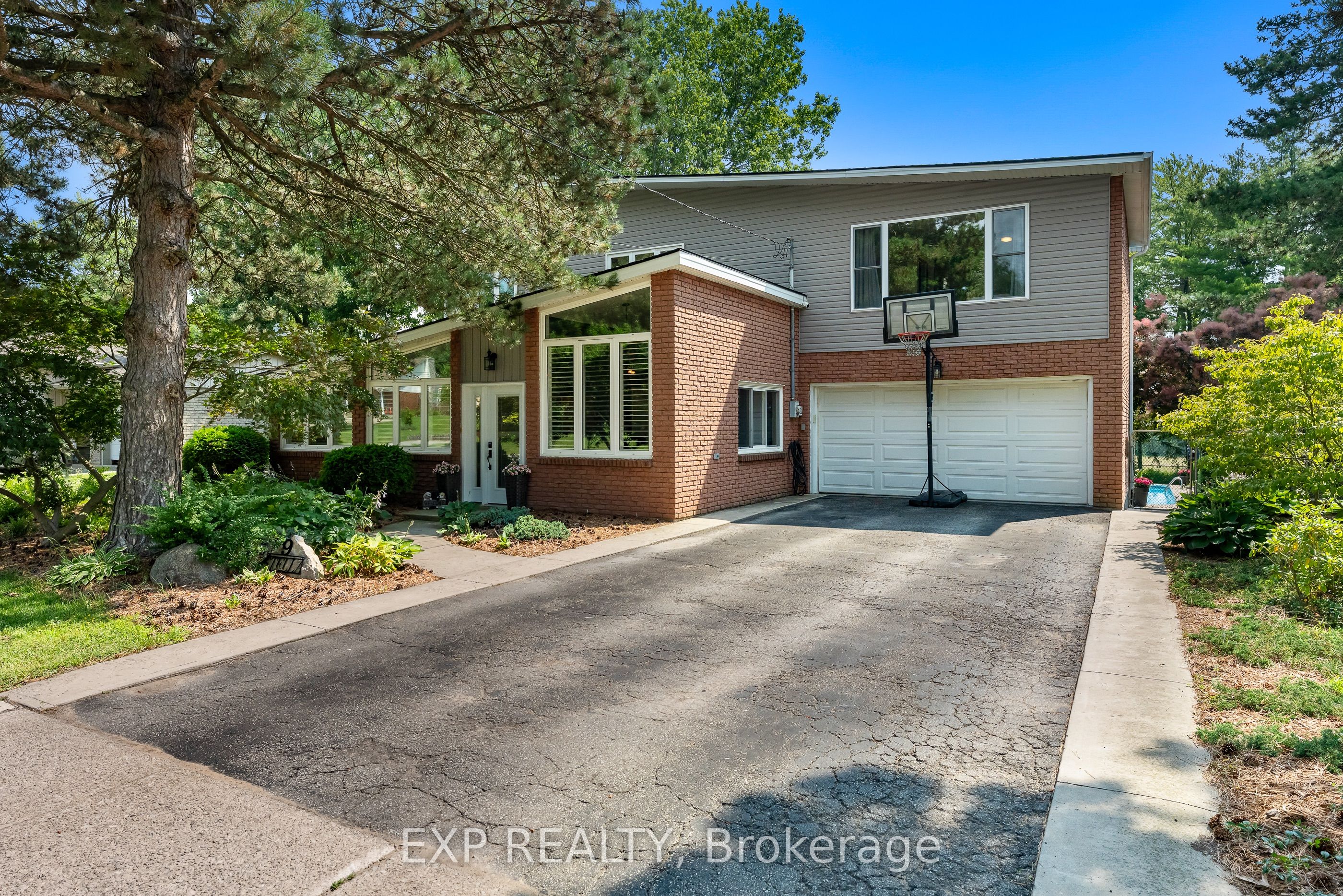 9 Stella Street, Pelham, ON L3E 0T6 photo 2