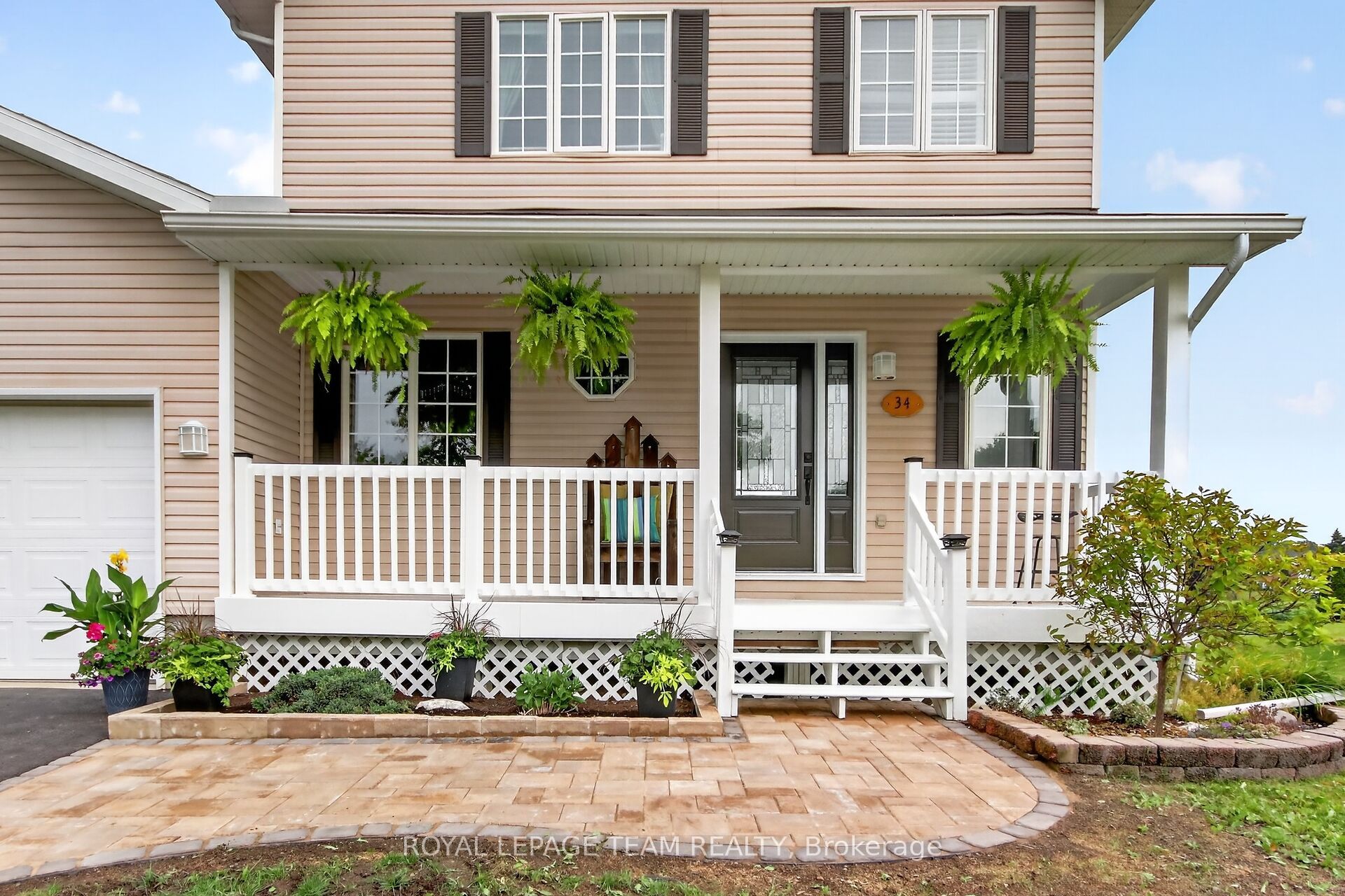 34 Jenna Drive, Arnprior, ON K7S 0E9 photo 2