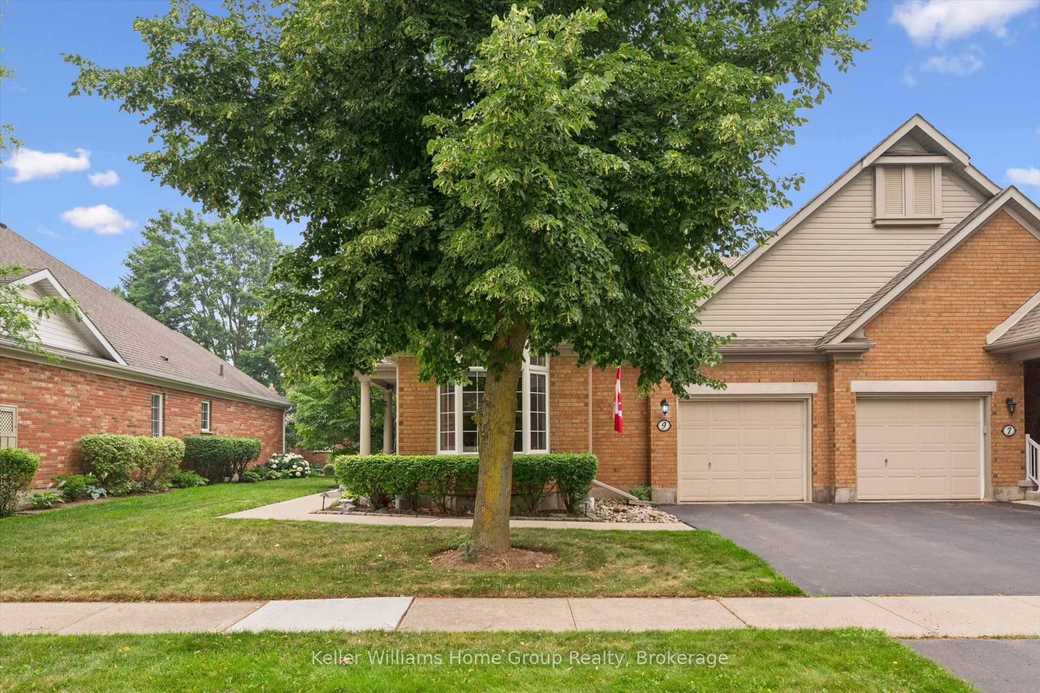 9 Magnolia Lane, Guelph, ON N1G 4X1 photo 2