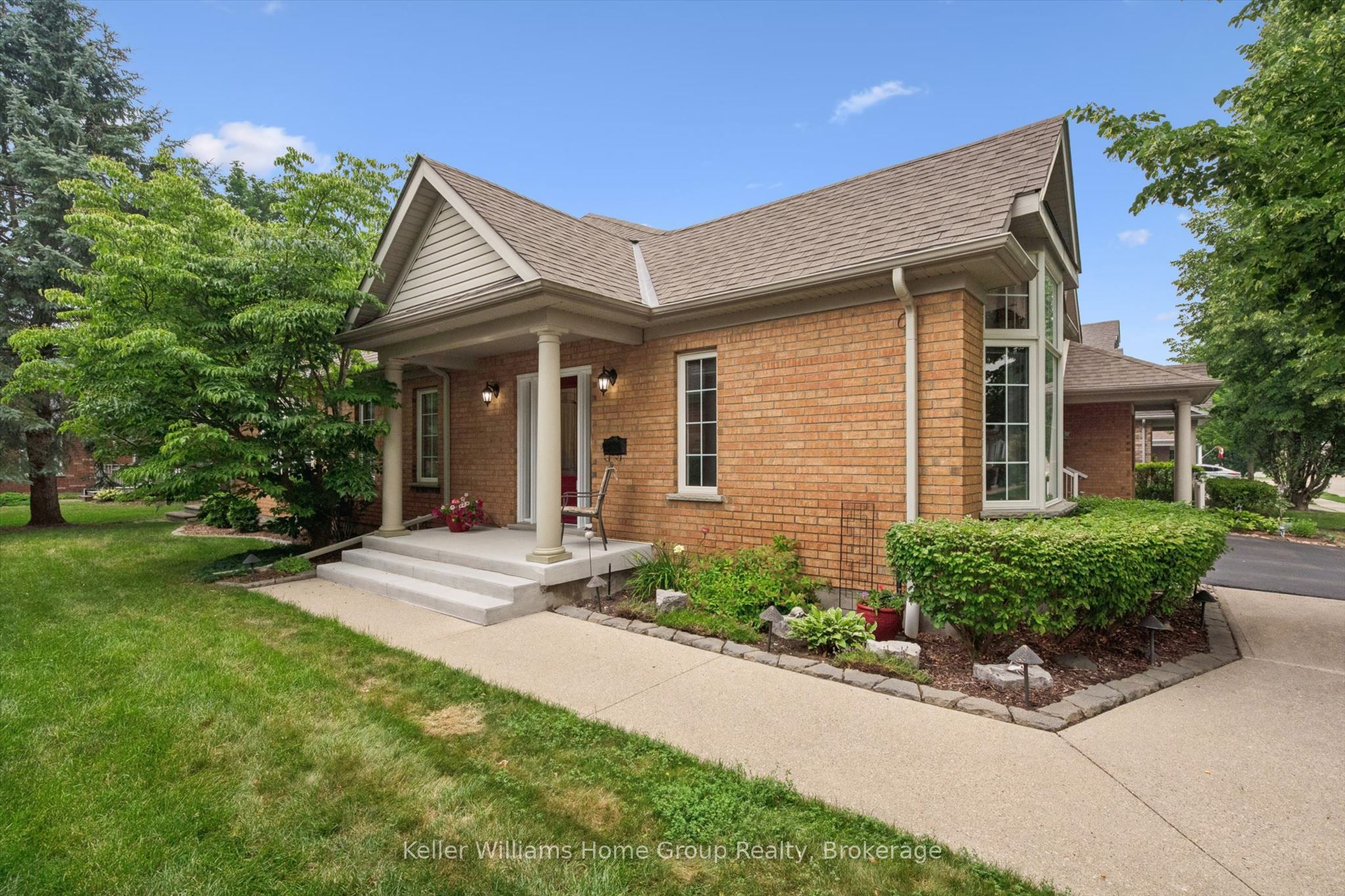 9 Magnolia Lane, Guelph, ON N1G 4X1 photo 3
