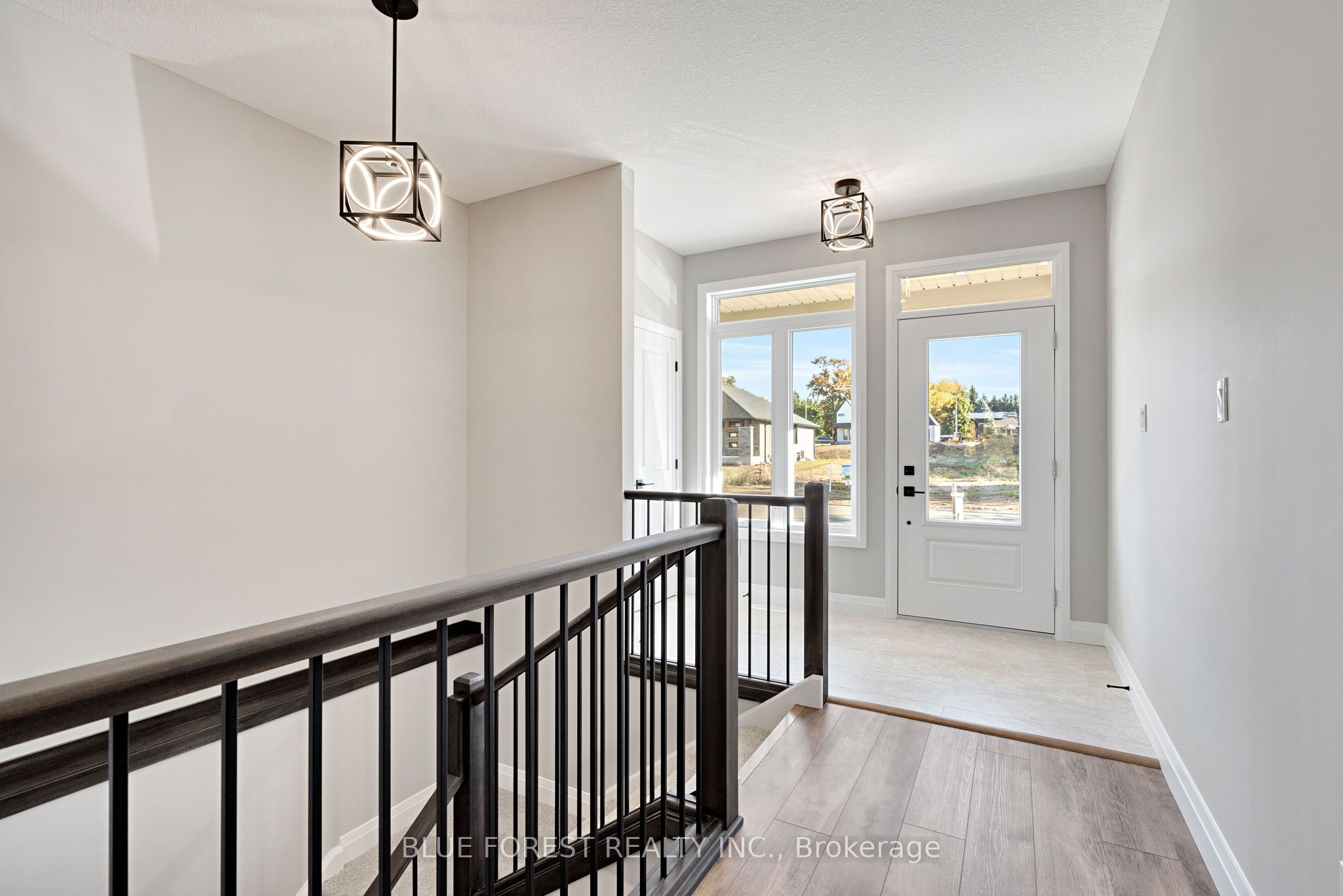 142 SHIRLEY Street, Thames Centre, ON N0M 2P0 photo 2