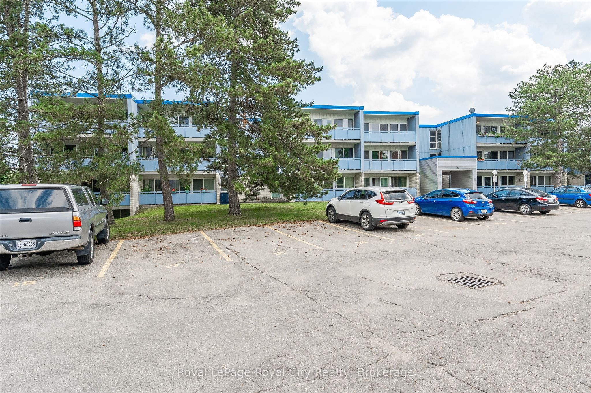 105 Conroy Crescent 410, Guelph, ON N1G 2V5