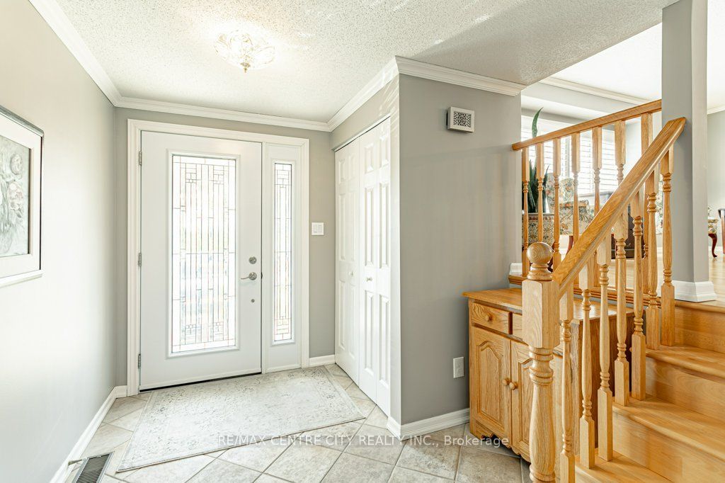 39 Bonnybank Court, Kitchener, ON N2E 3B9 photo 5