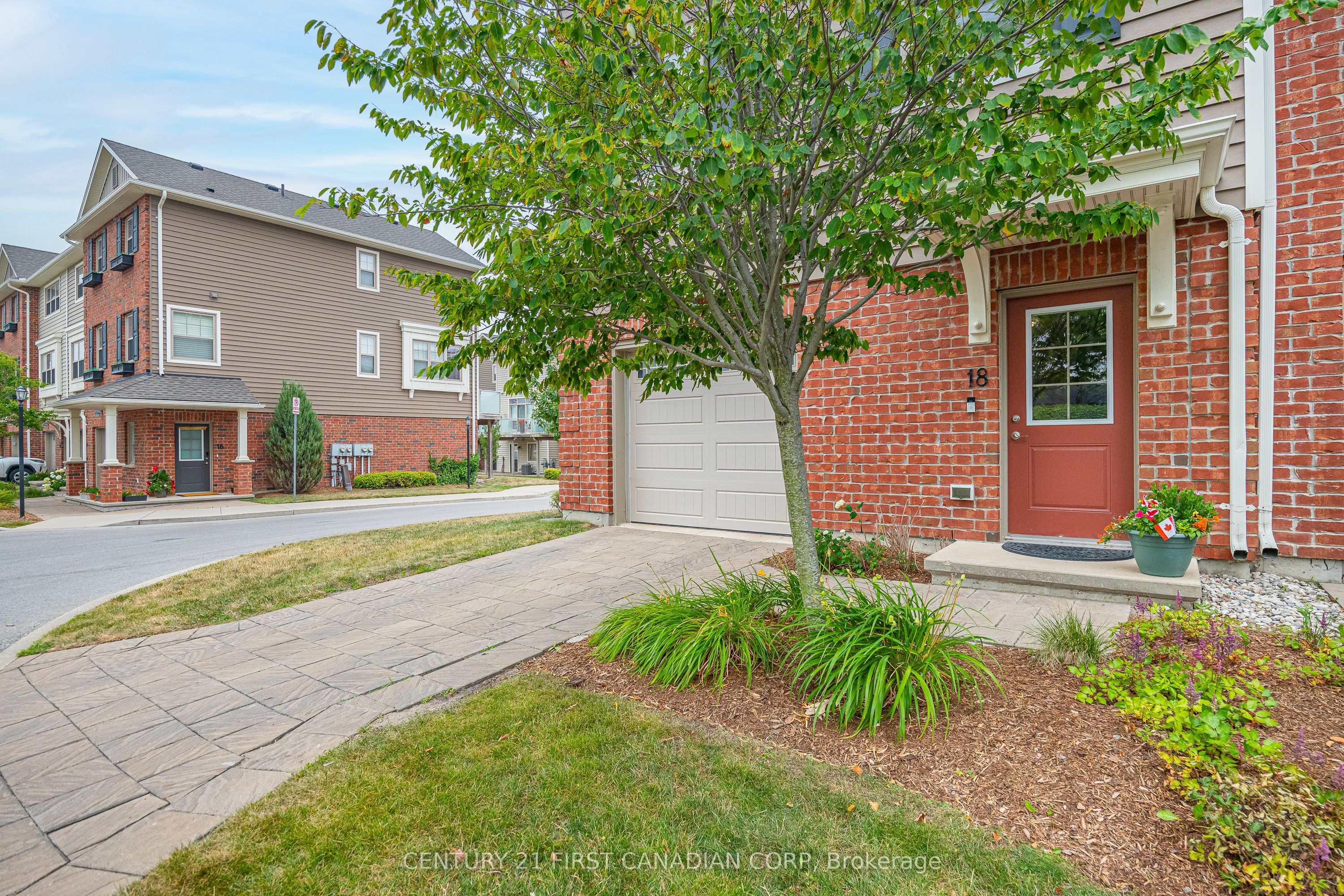 3025 Singleton Avenue 18, London South, ON N6L 0B8 photo 4