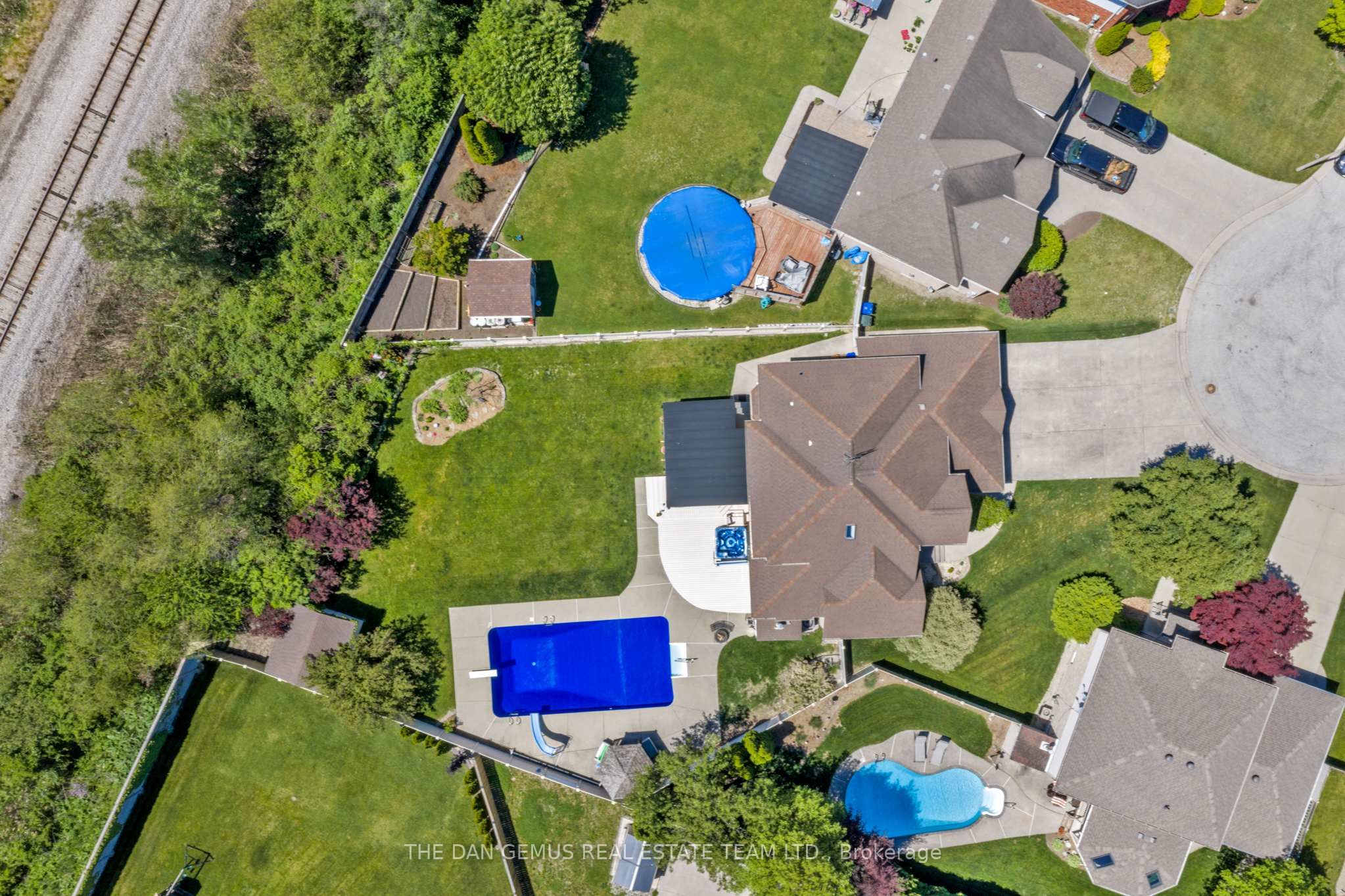 130 Pheasant Run Drive, Lakeshore, ON N0R 1A0 photo 3