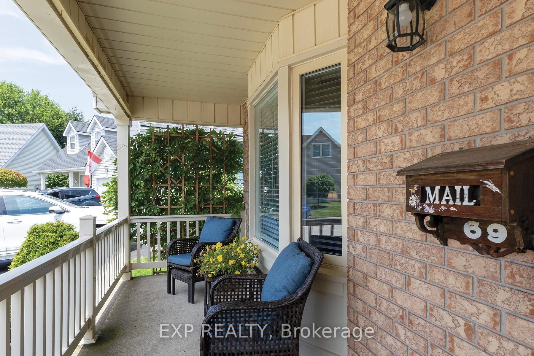 69 Hawkins Crescent, Tillsonburg, ON N4G 5K7 photo 3