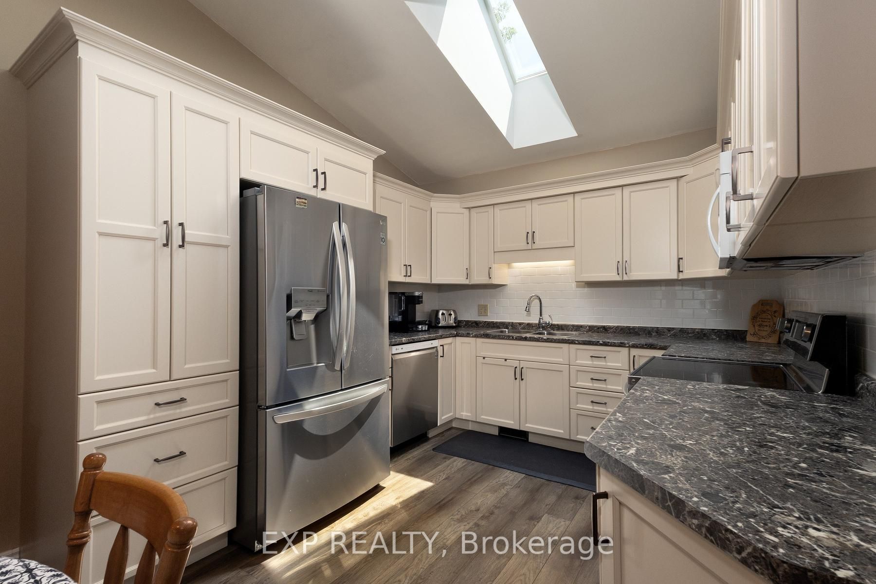 69 Hawkins Crescent, Tillsonburg, ON N4G 5K7 photo 5