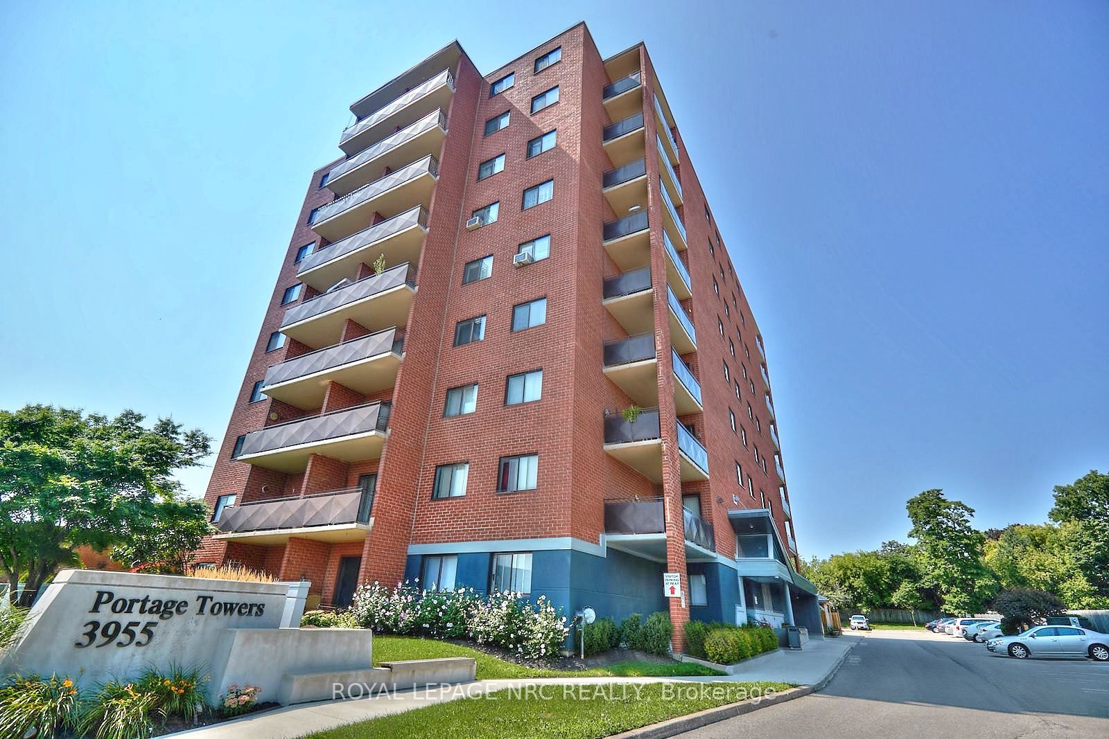 3955 PORTAGE Road 308, Niagara Falls, ON L2J 3W2
