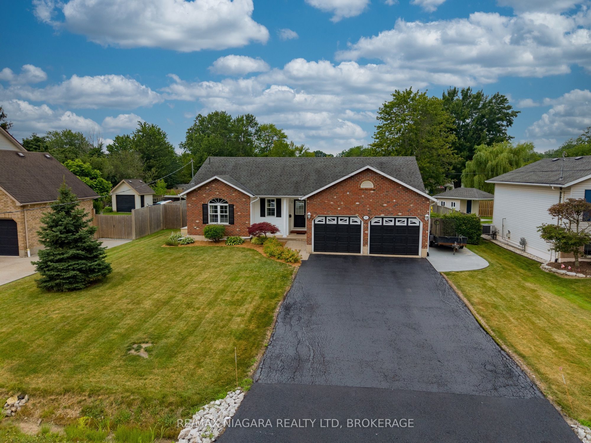 58 Adelaide Street, Fort Erie, ON L2A 5K5