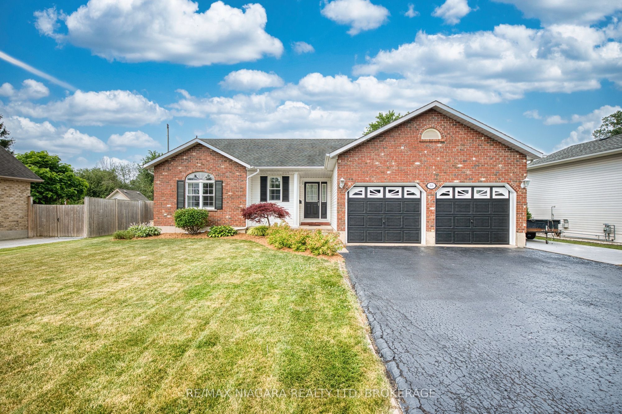 58 Adelaide Street, Fort Erie, ON L2A 5K5 photo 2