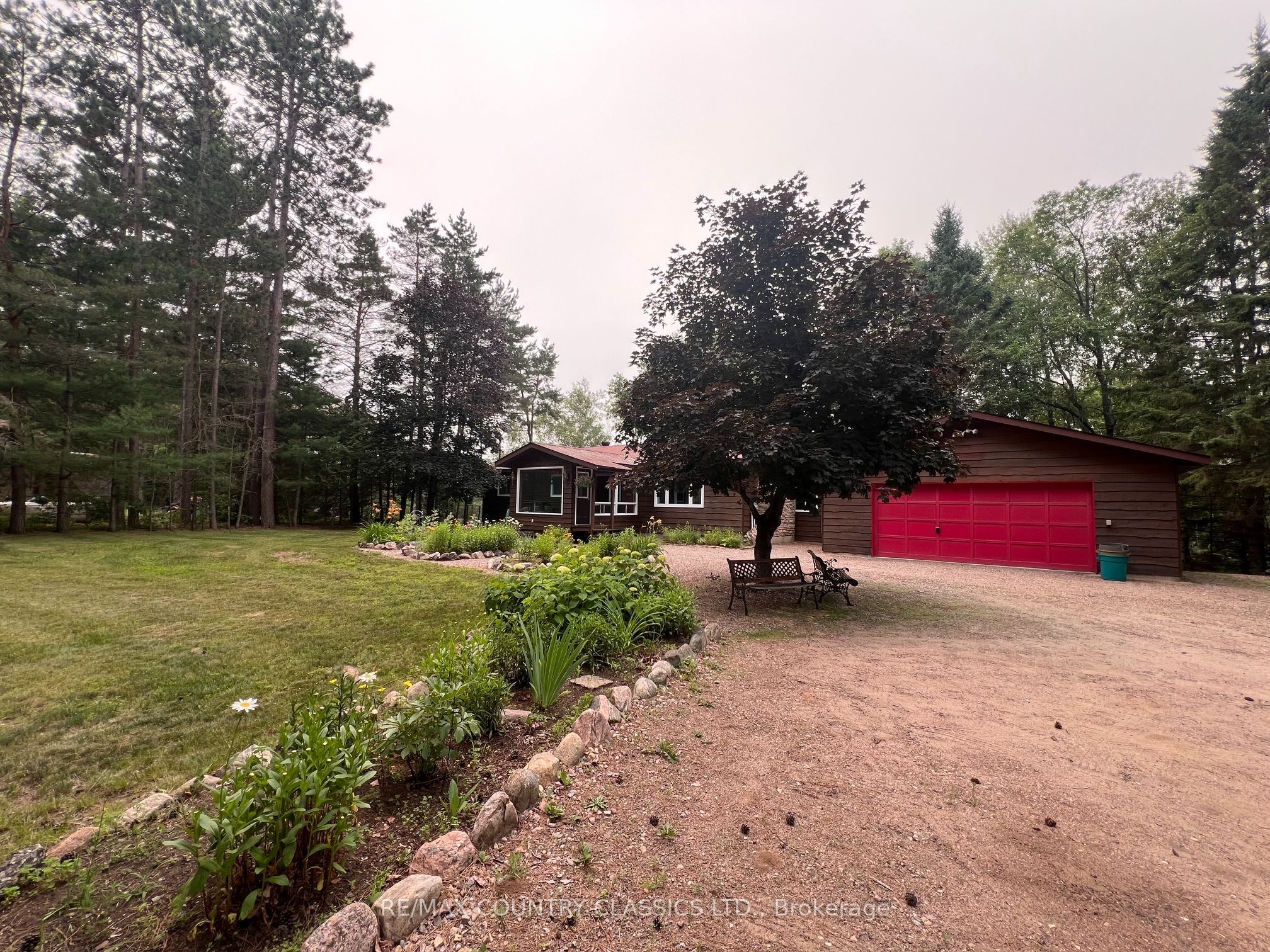 24 Firehall Lane, Hastings Highlands, ON K0L 1C0 photo 3