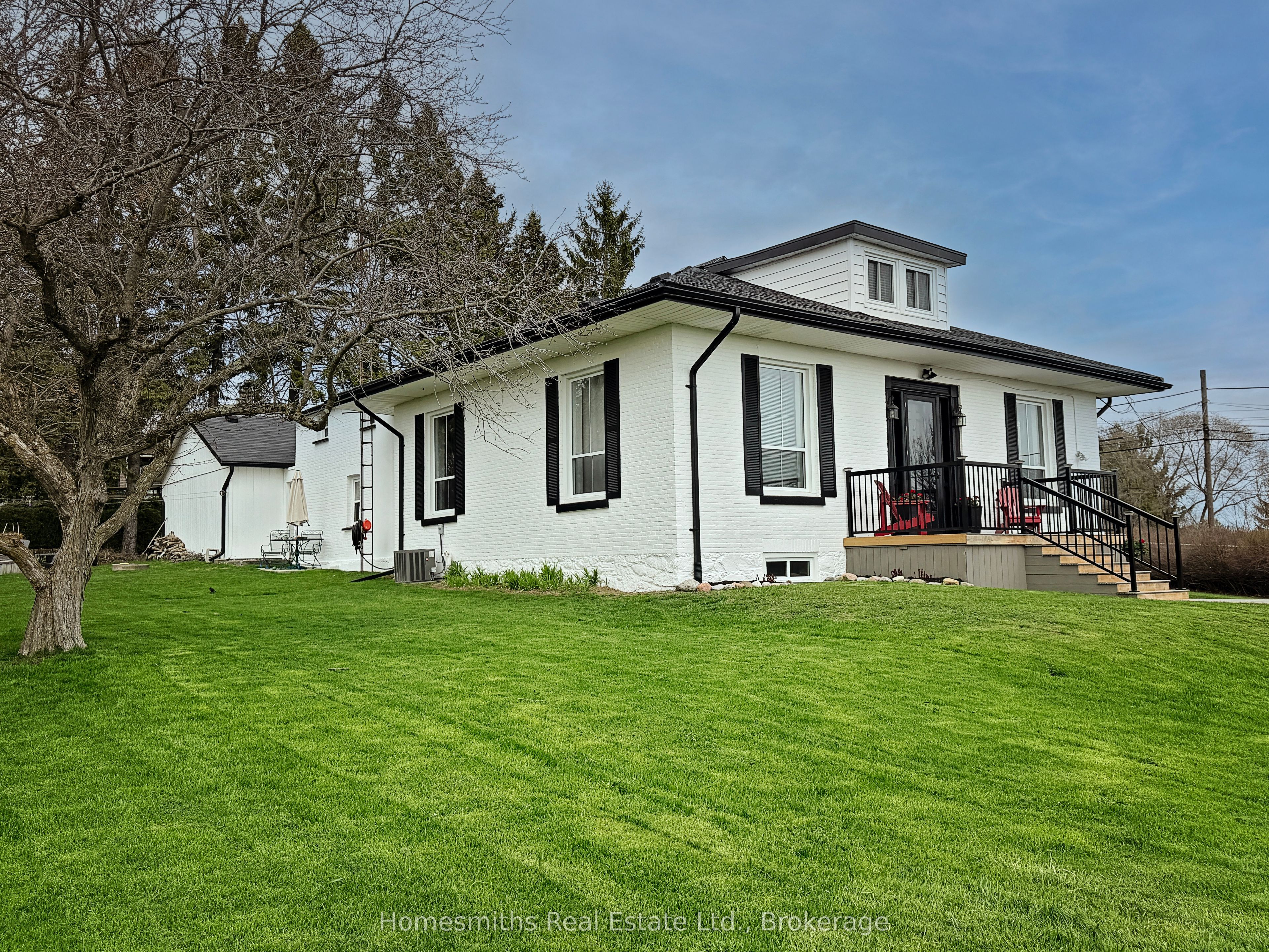 8766 Danforth Road W, Hamilton Township, ON K9A 0X6