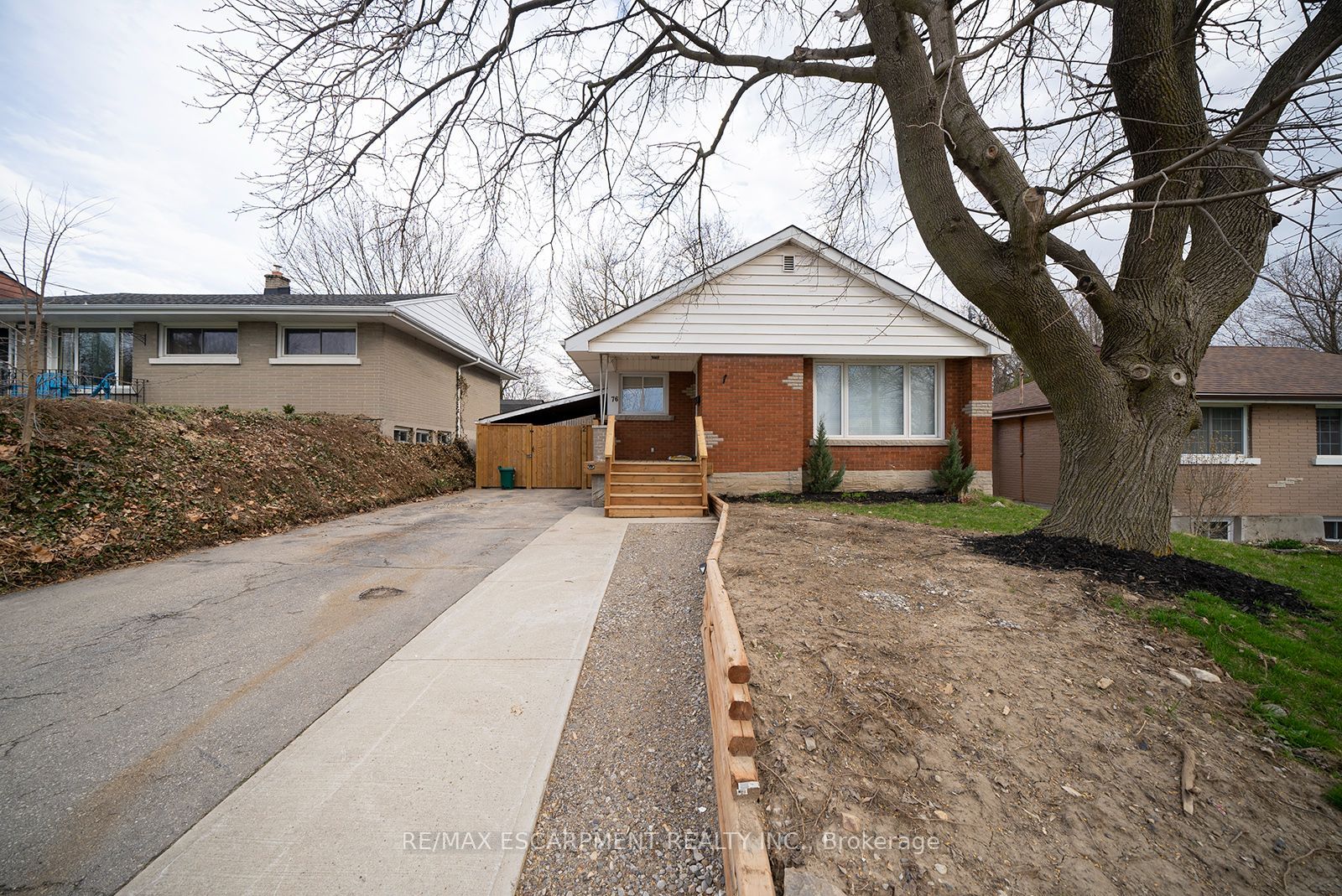 76 Glenview Avenue UPPER, Cambridge, ON N1R 2W2