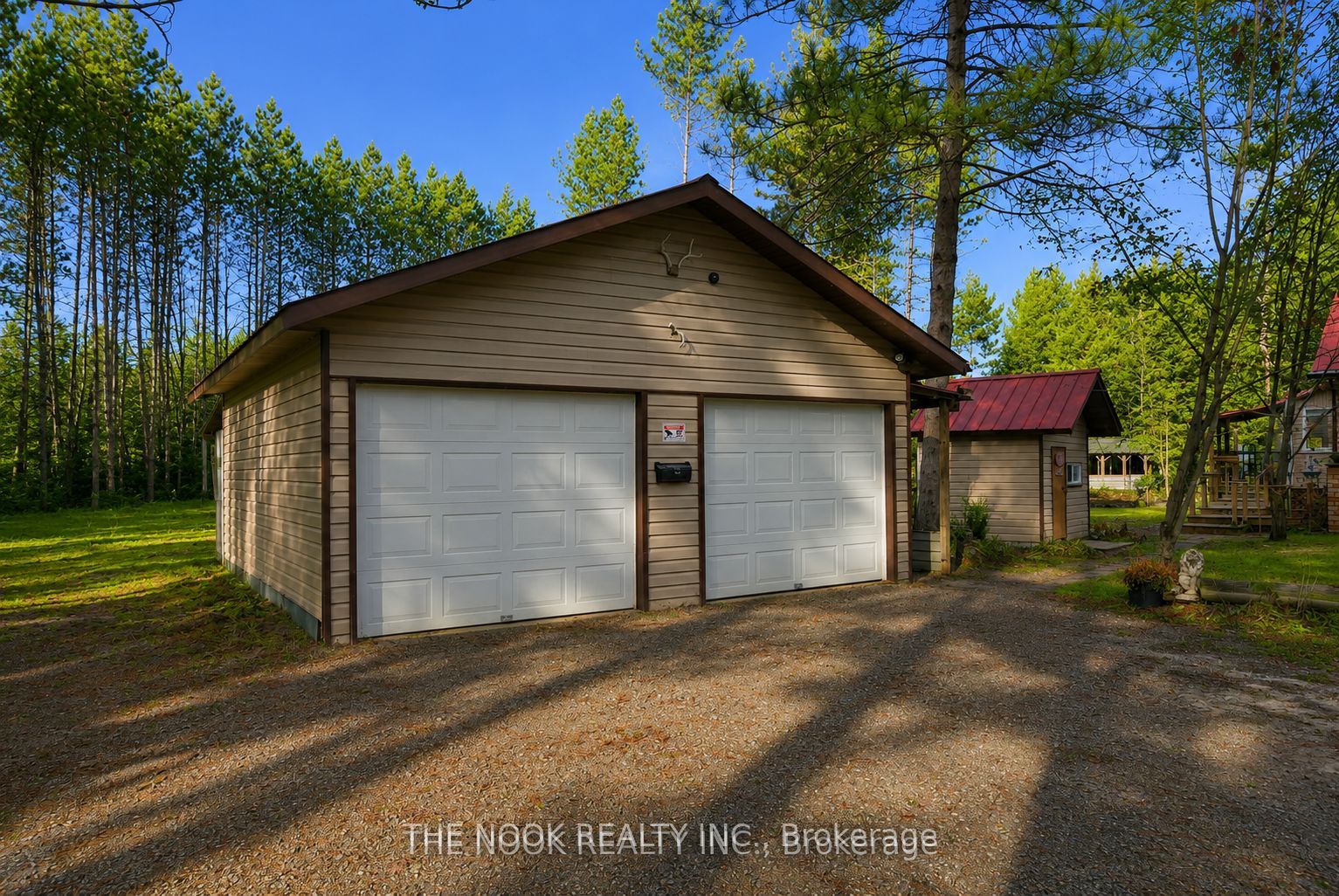 1055 Irondale Road, Minden Hills, ON K0M 2A1 photo 2