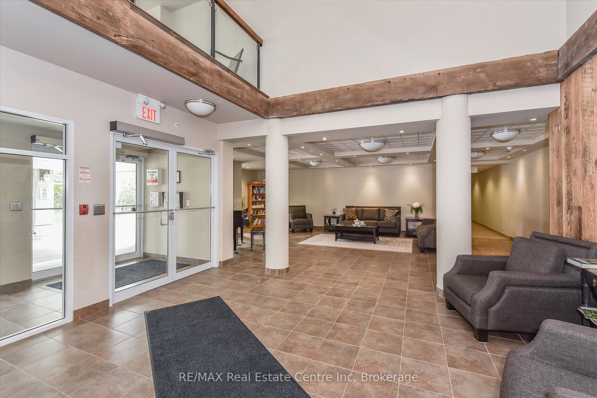 245 Scotland Street 101, Centre Wellington, ON N1M 0B5 photo 3