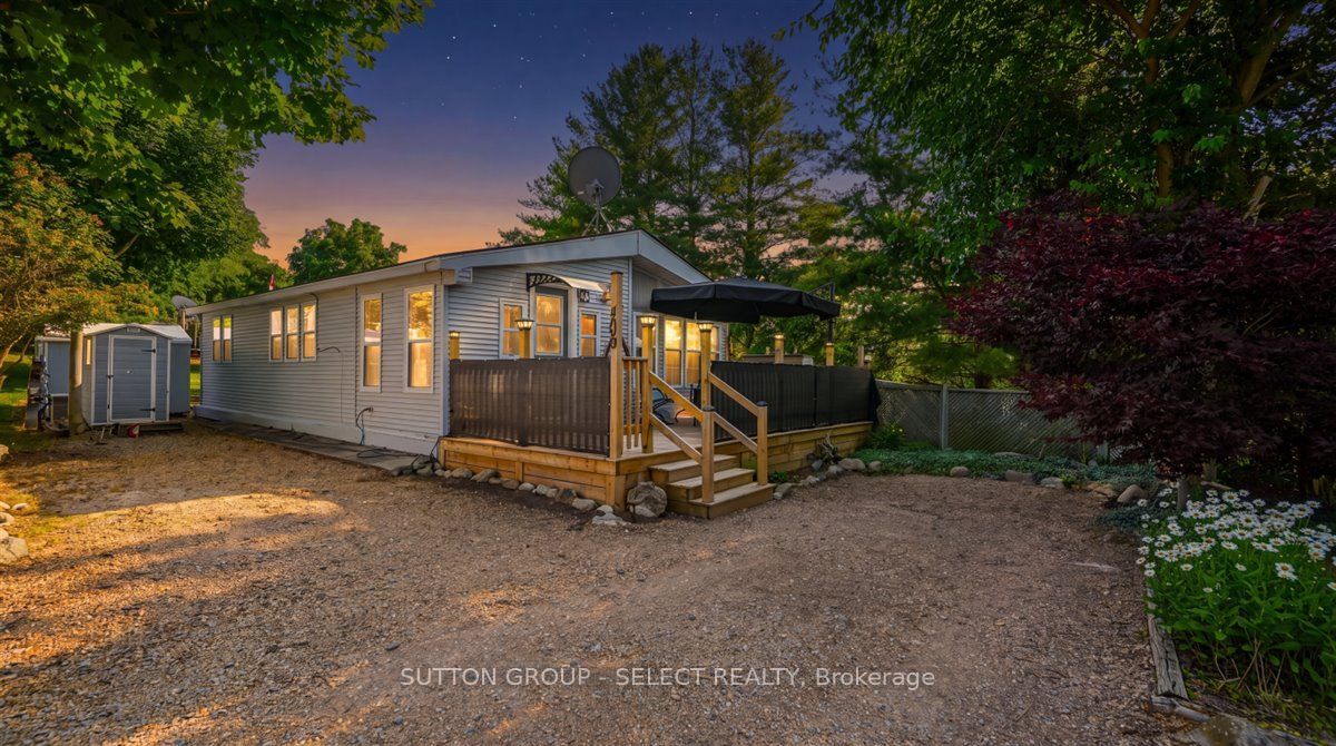 8685 Rock Glen Road 405, Lambton Shores, ON N0M 1B0 photo 2
