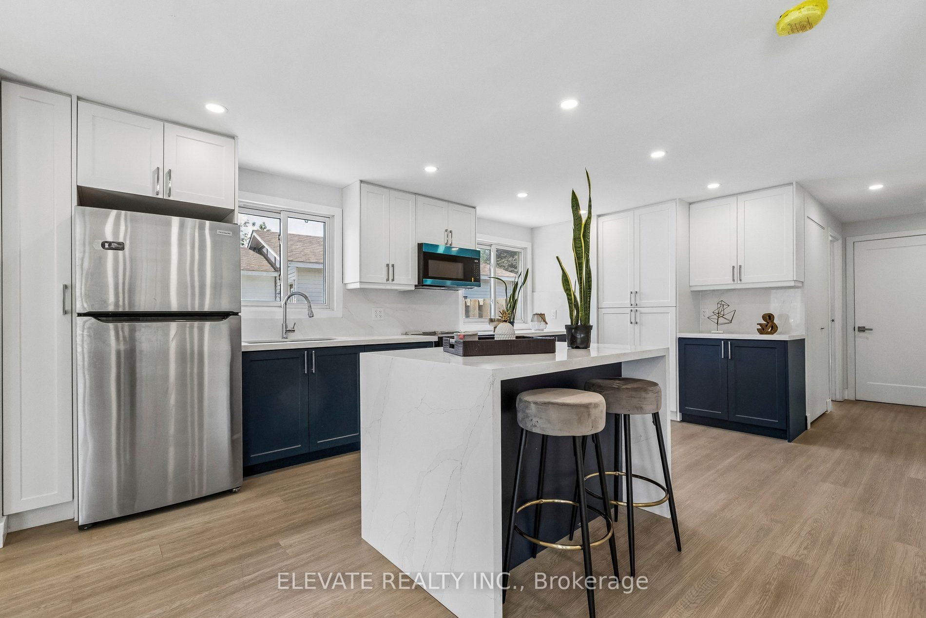 225 Broken Oak Crescent, Kitchener, ON N2N 1N8