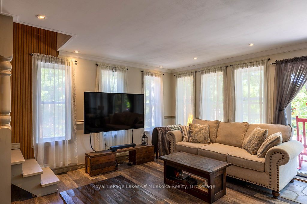 1075 Leonard Lake 2 Road, Muskoka Lakes, ON P1L 0M5 photo 5