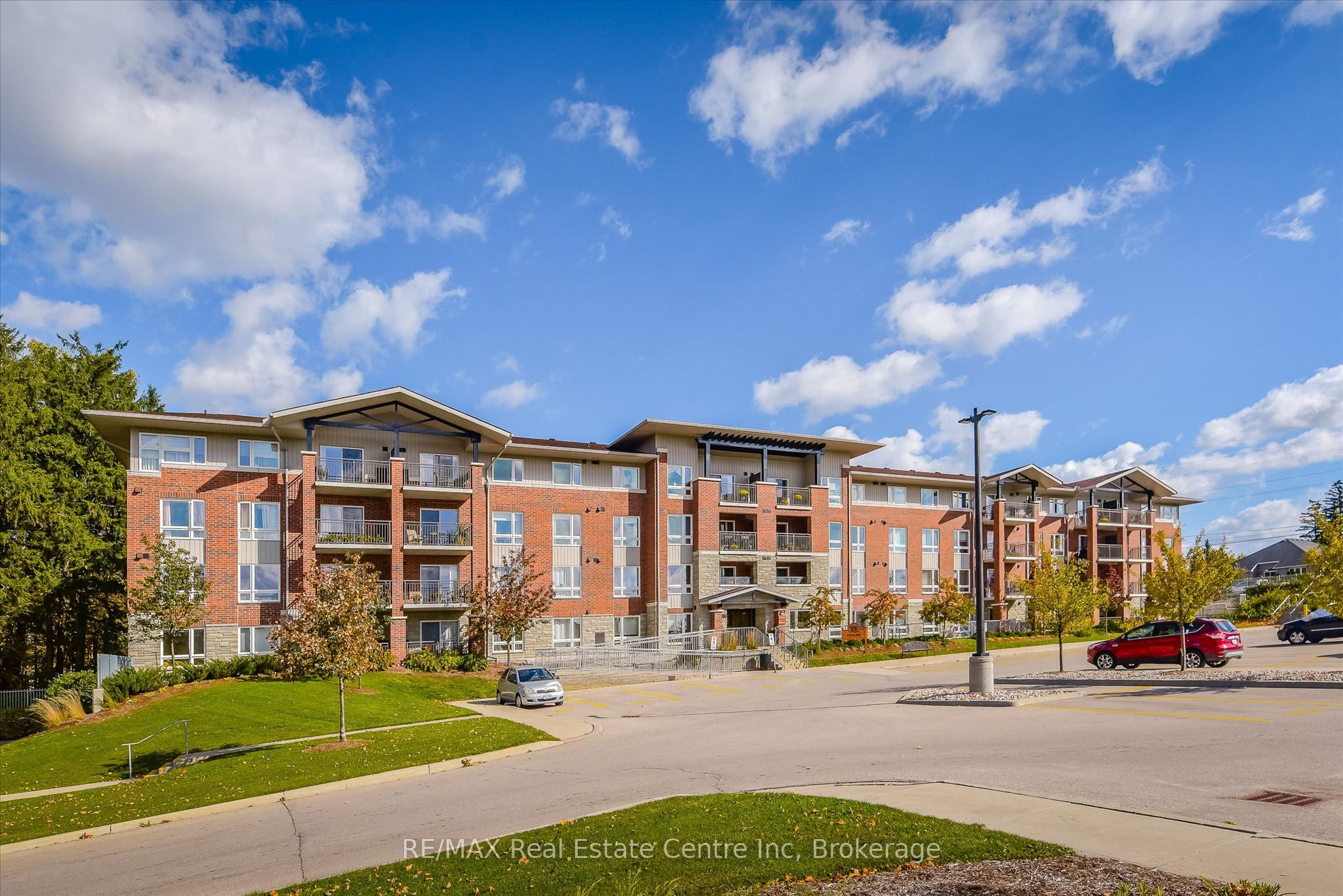 645 St David Street S 302, Centre Wellington, ON N1M 0A9