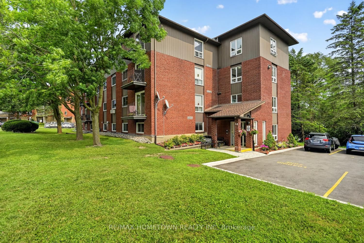14 Charlotte Place 16, Brockville, ON K6V 6T4