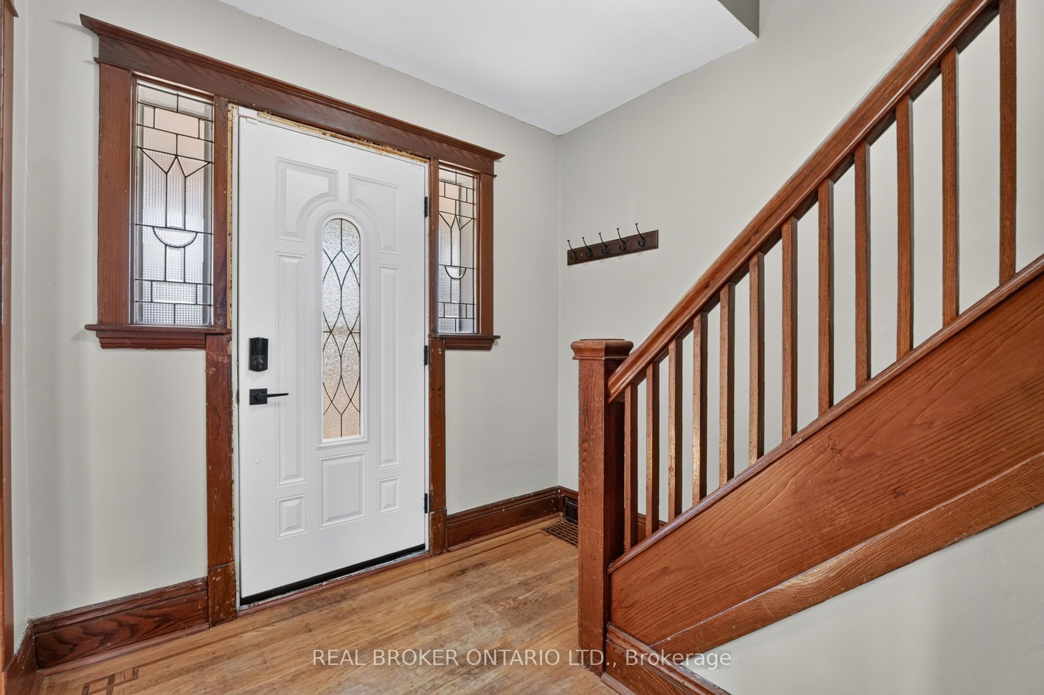72 Houghton Avenue S, Hamilton, ON L8K 2M8 photo 5