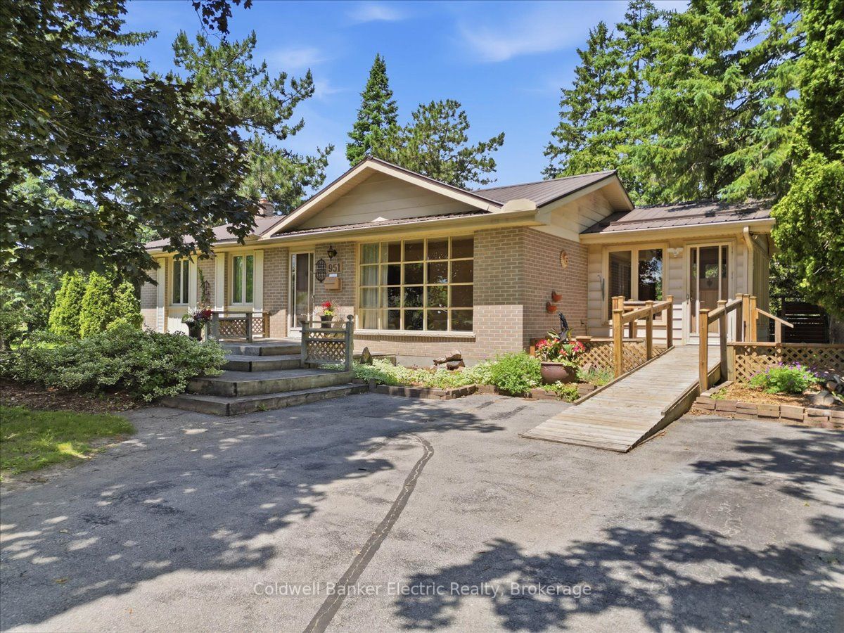 951 St. Paul's Street, Peterborough, ON K9H 6J7