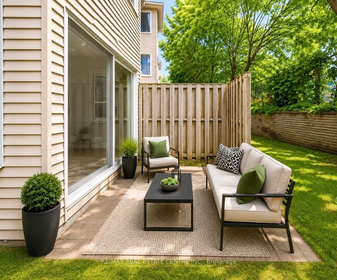 30 Hugo Crescent 107, Kitchener, ON N2M 3Z2 photo 5